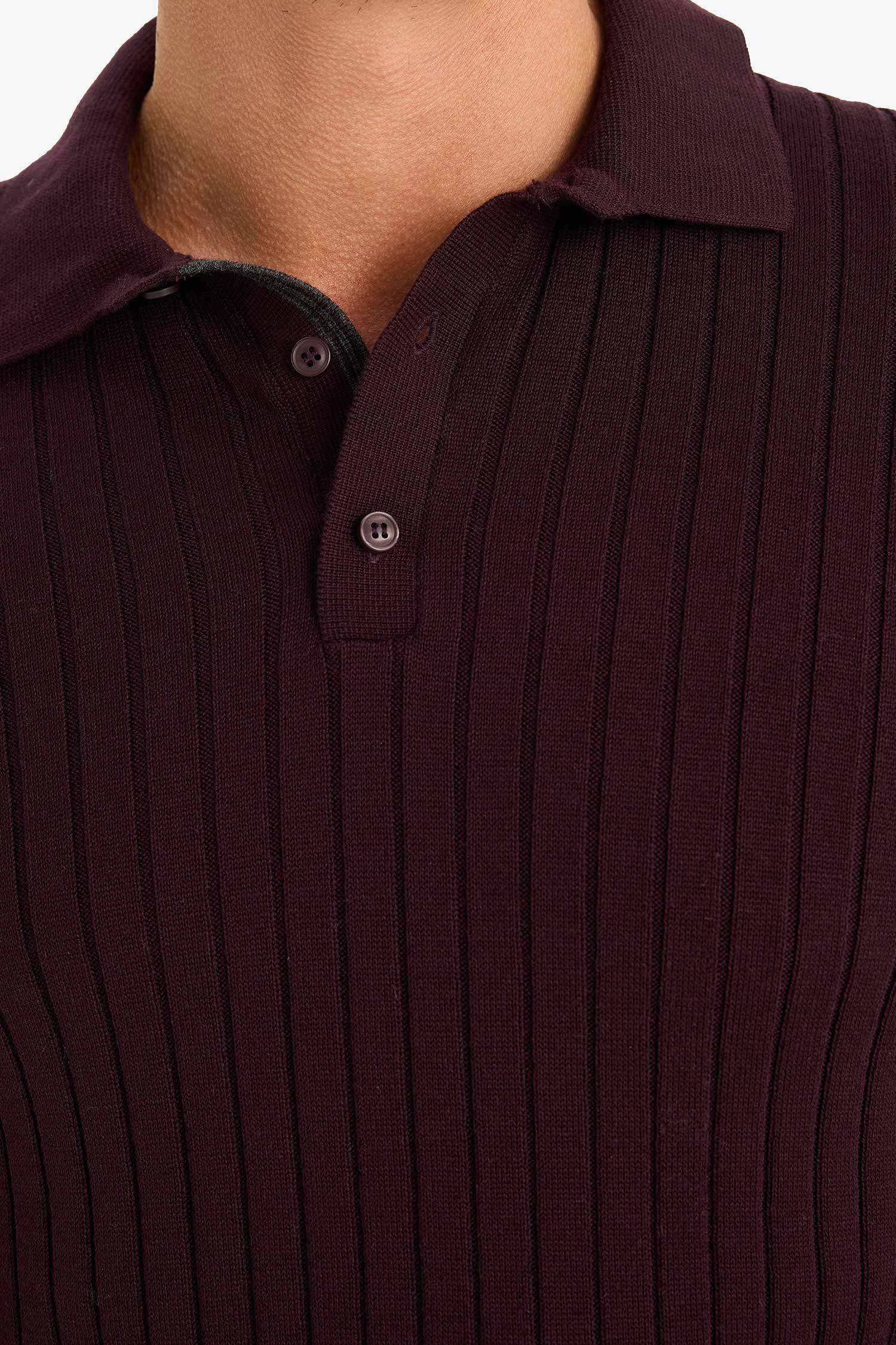 بلوفر تريكو قصة عادية بياقة بولو