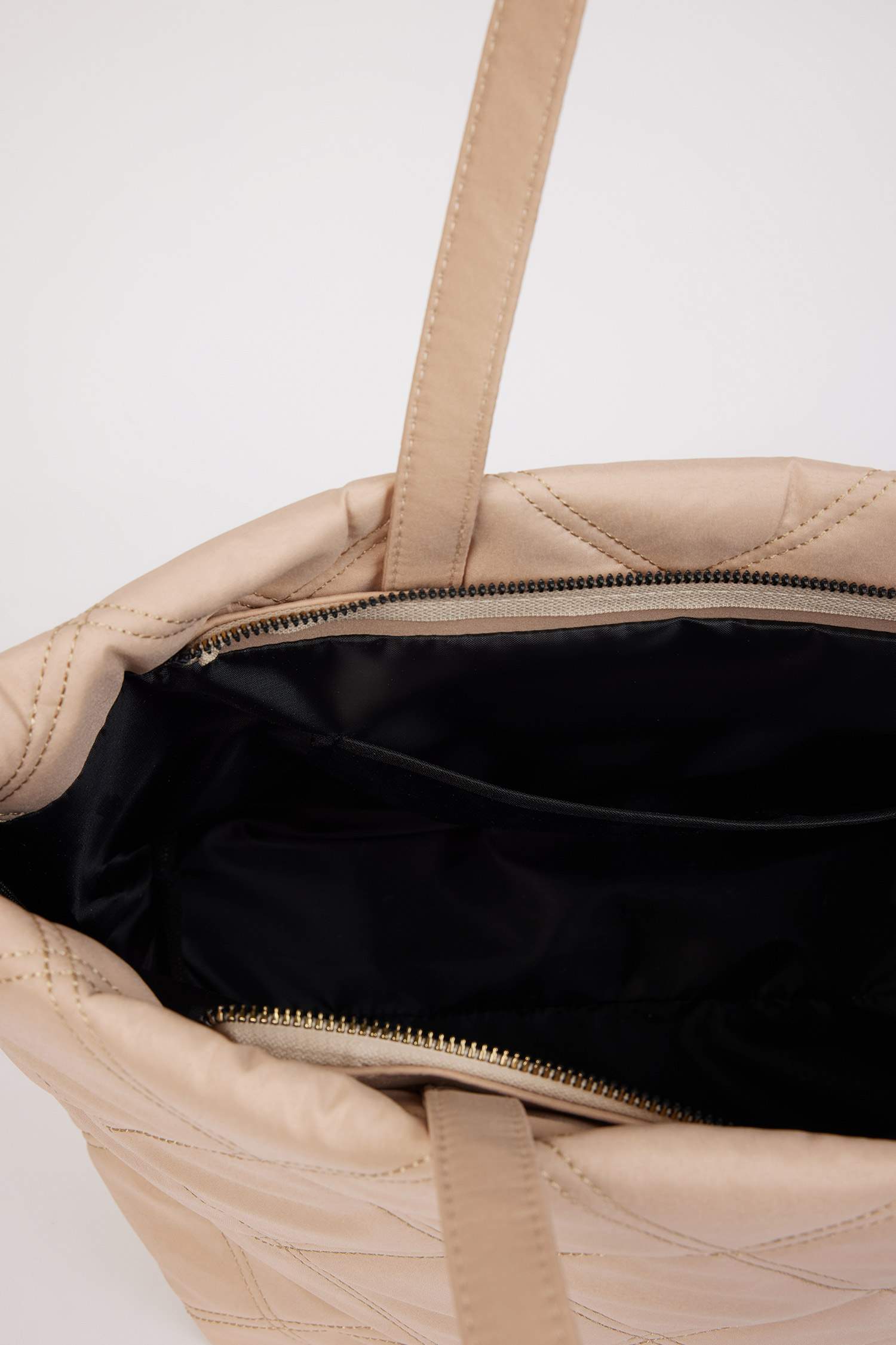 Kadın Puffer Kapitoneli Omuz Çantası