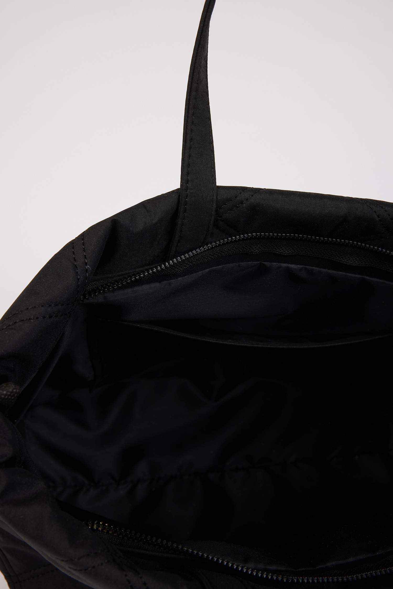 Kadın Puffer Kapitoneli Omuz Çantası