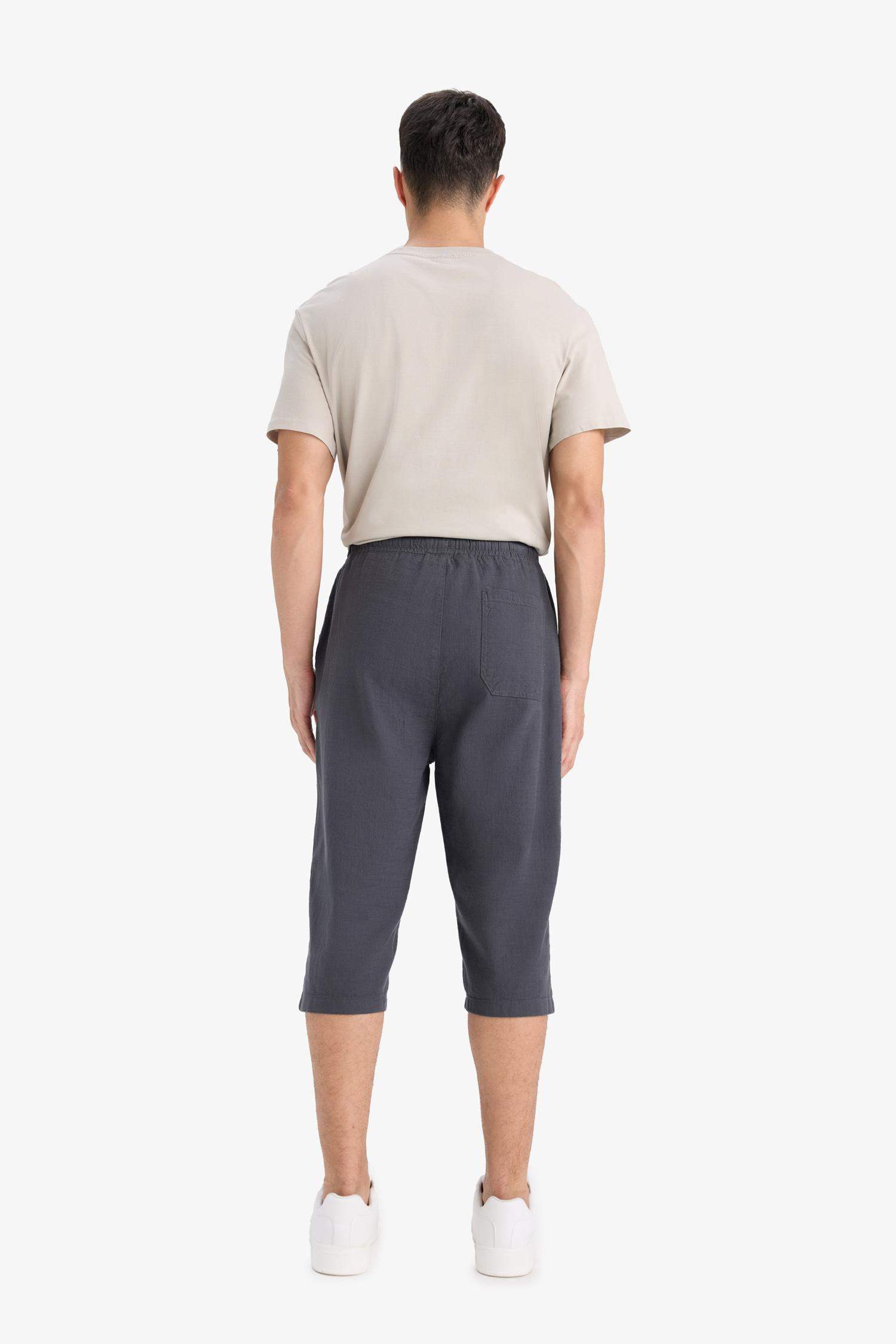 Regular Fit Cotton Capri Pants