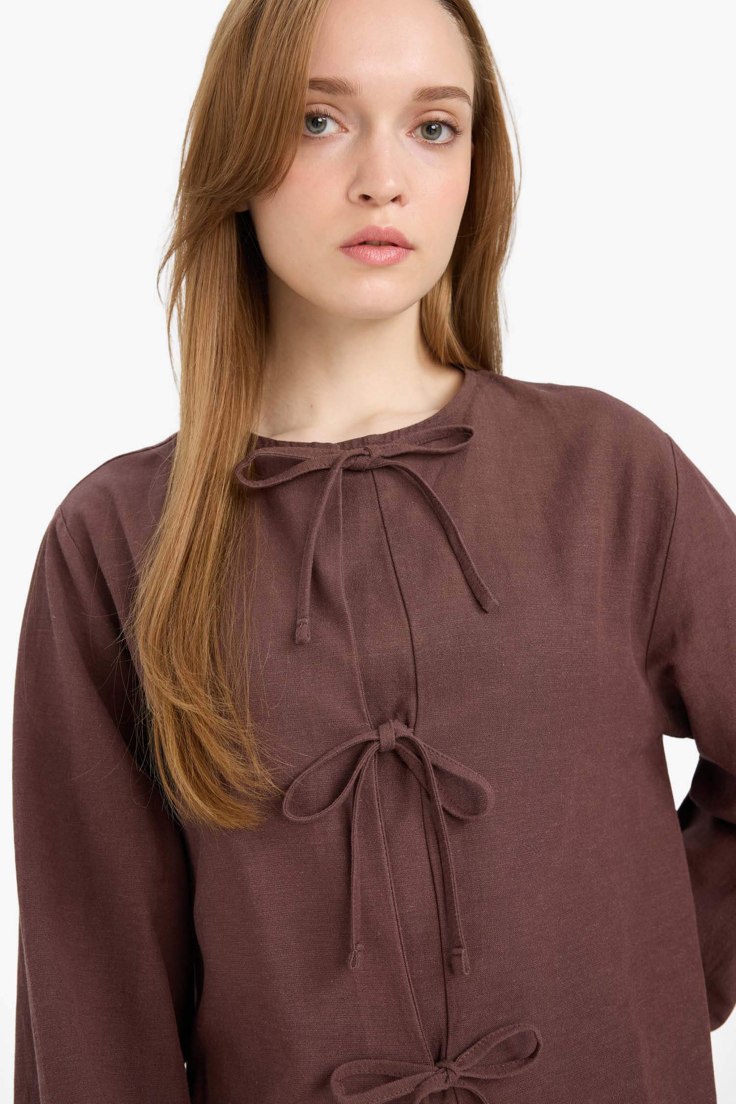 Relax Fit Önden Bağlamalı Keten Uzun Kollu Tesettür Bluz