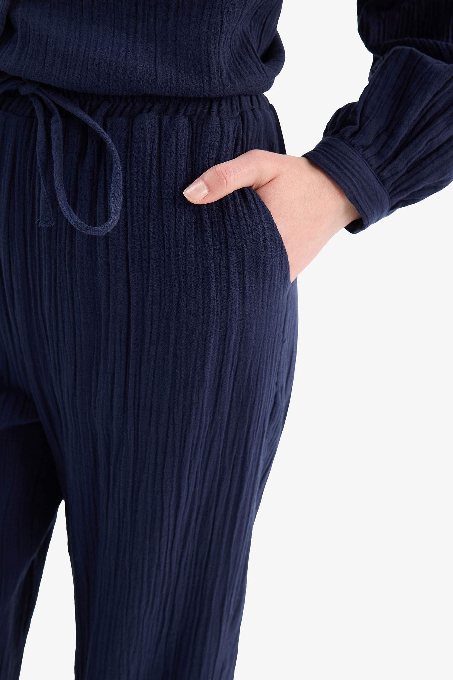 Basic Pocketed Muslin Harem Trousers