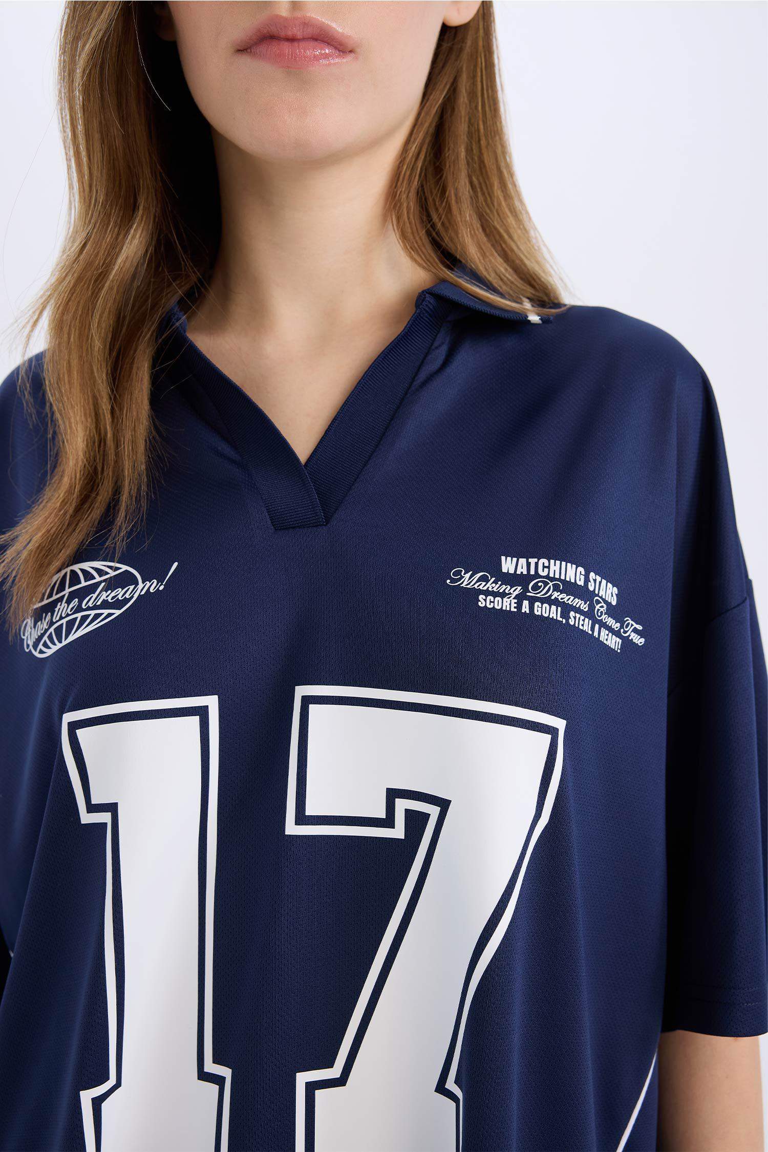 Coool Oversize Geniş Kalıp Polo Yaka Baskılı Forma Kumaşı Kısa Kollu Tişört