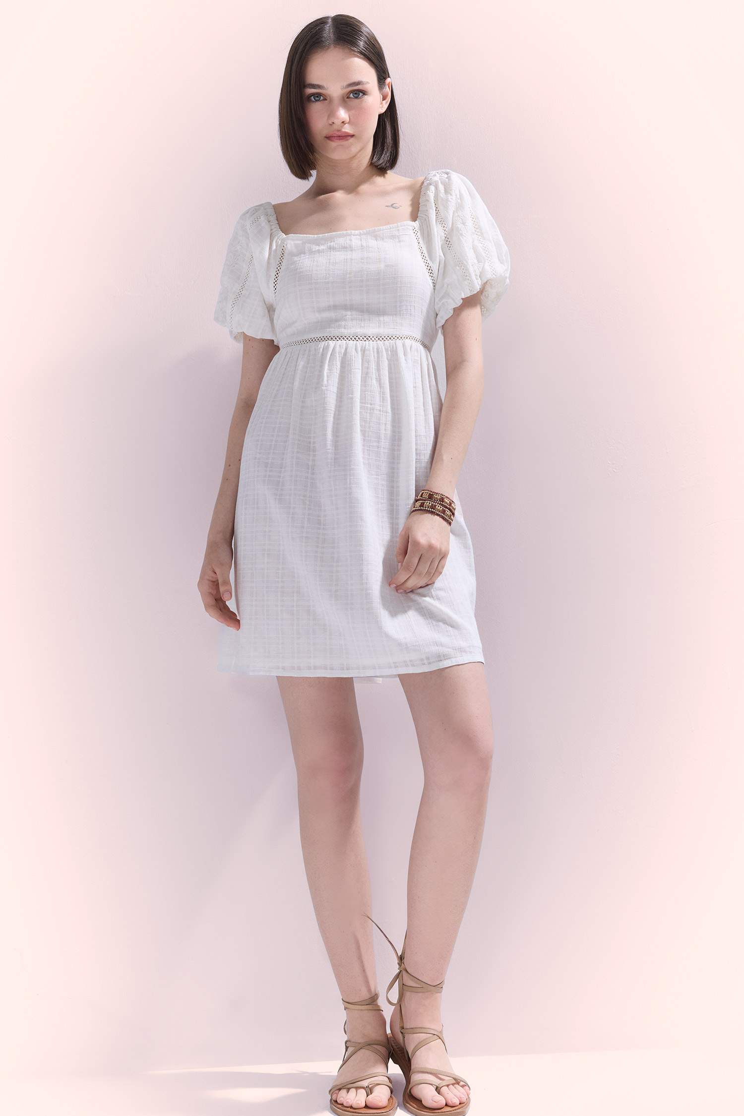 Kare Yaka Pamuklu Kısa Kollu Beyaz Mini Elbise