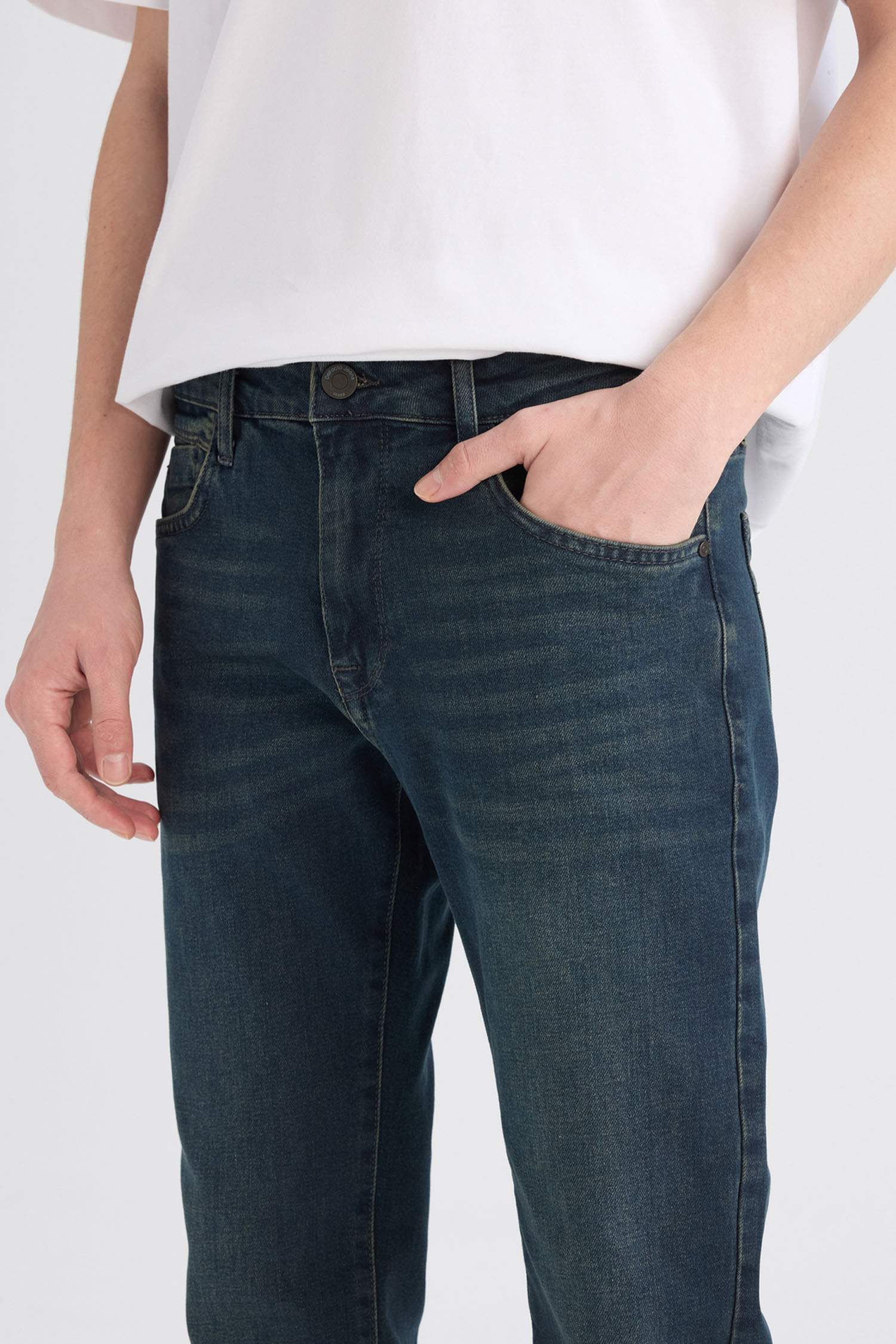 بنطرون جينز سيرجيو قصة عادية وخصر عادي