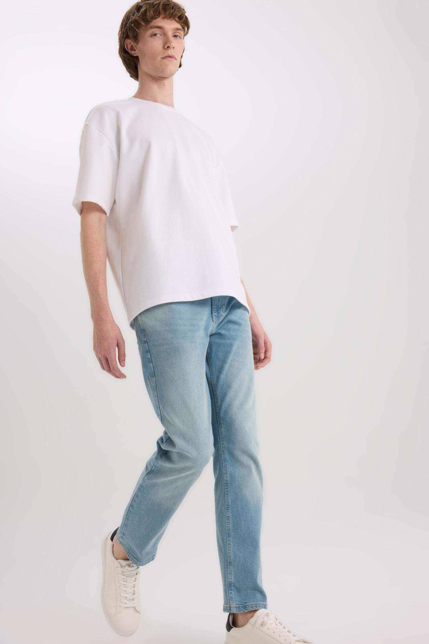 بنطرون جينز سيرجيو قصة عادية برجل عادي وخصر عادي