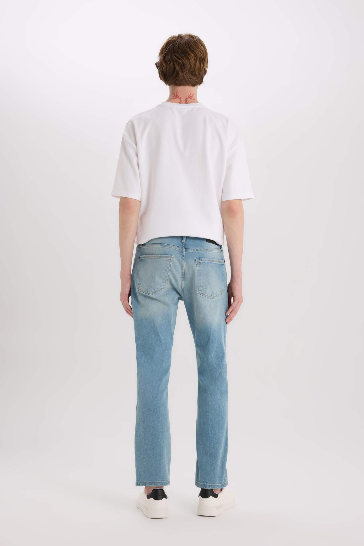 بنطرون جينز سيرجيو قصة عادية برجل عادي وخصر عادي