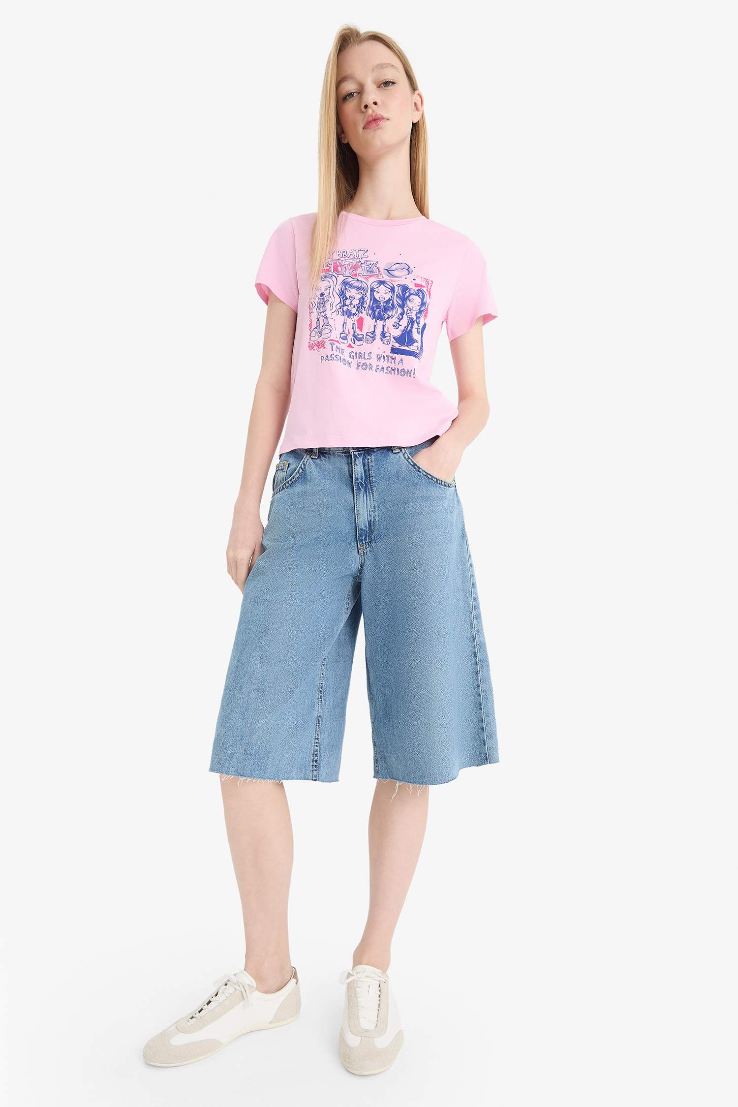 Bratz Regular Fit Bisiklet Yaka Kısa Kollu Tişört