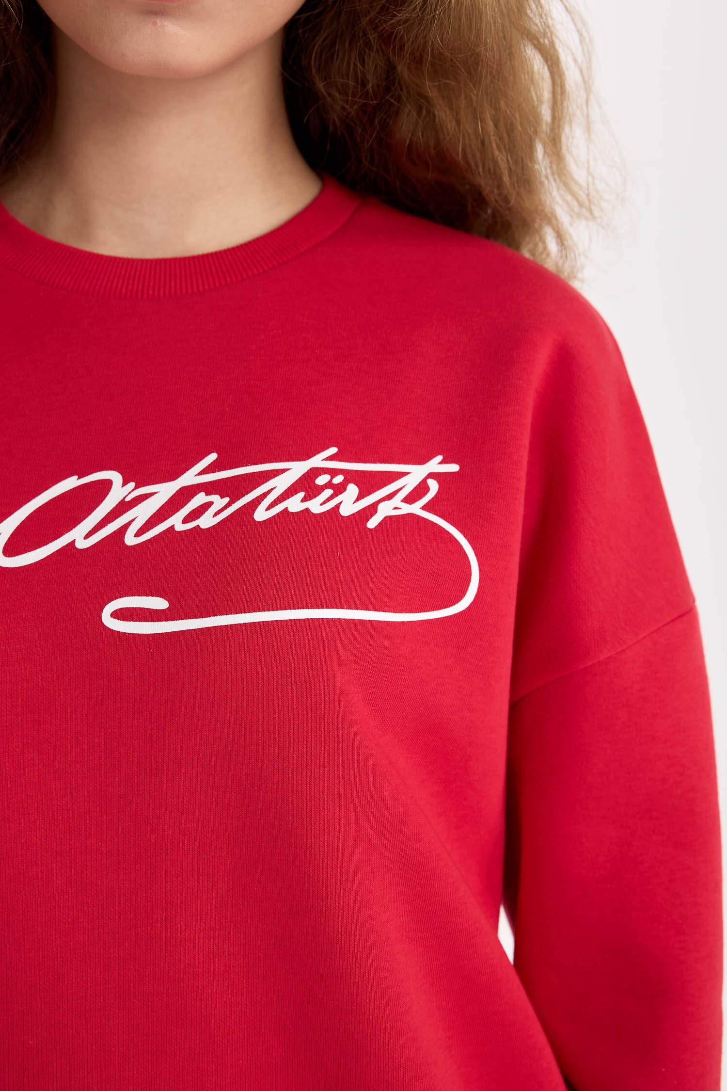 Oversize Geniş Kalıp Atatürk İmzalı Bisiklet Yaka Sweatshirt