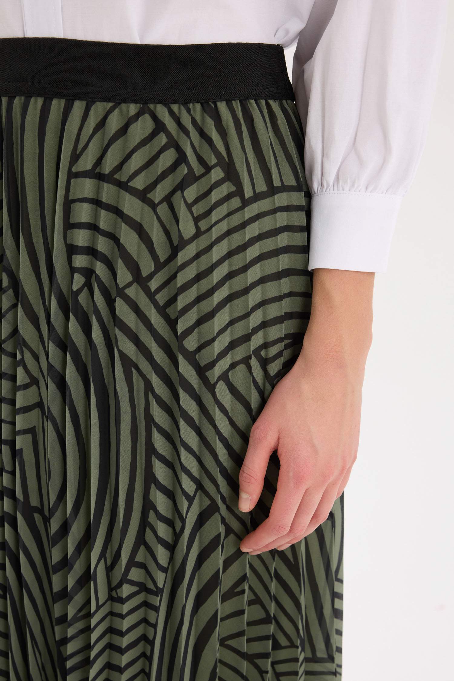 Pleat Printed Chiffon Maxi Skirt