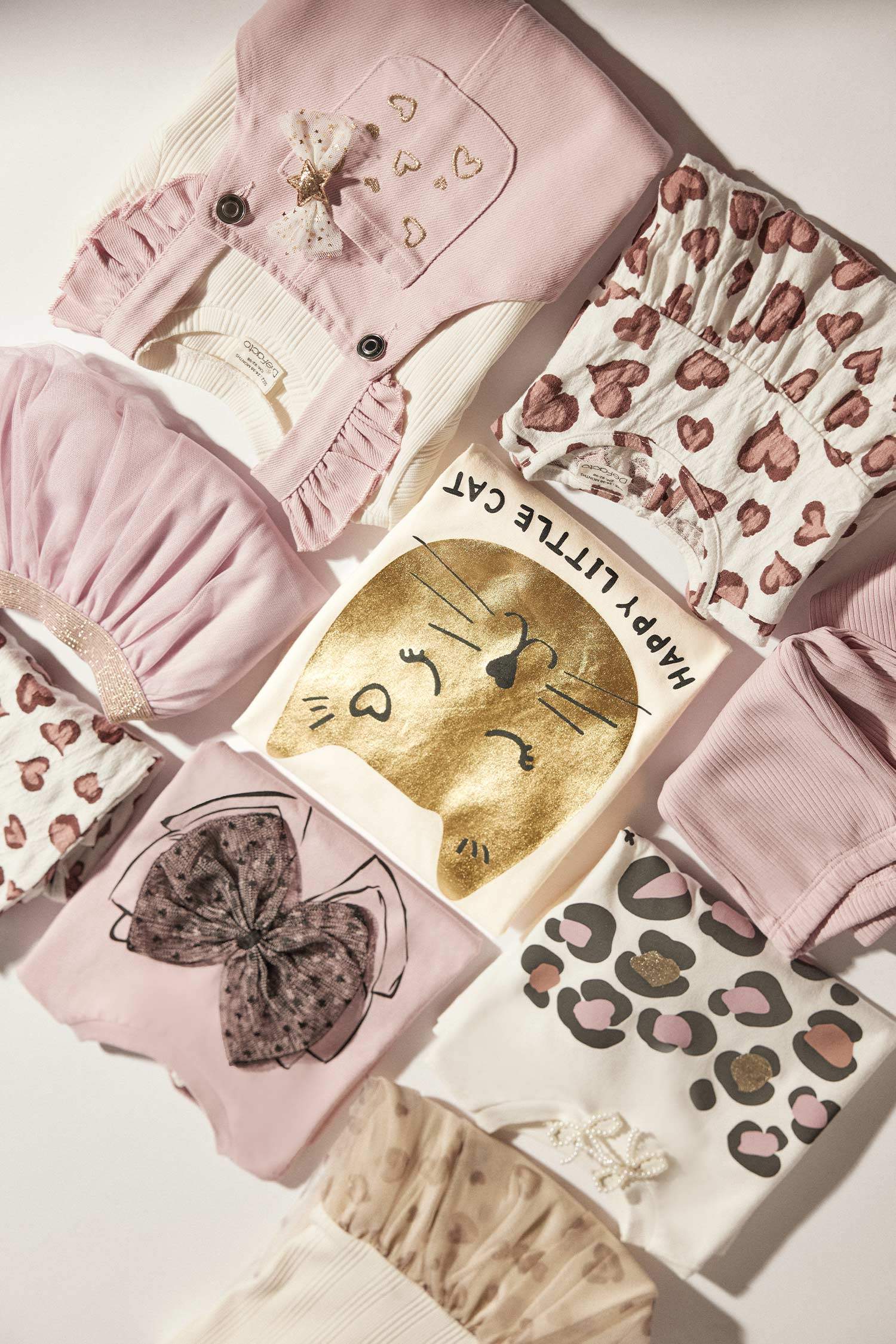 تيشيرت بناتي كم طويل بطبعة شعار قصة عادية بياقة مستديرة