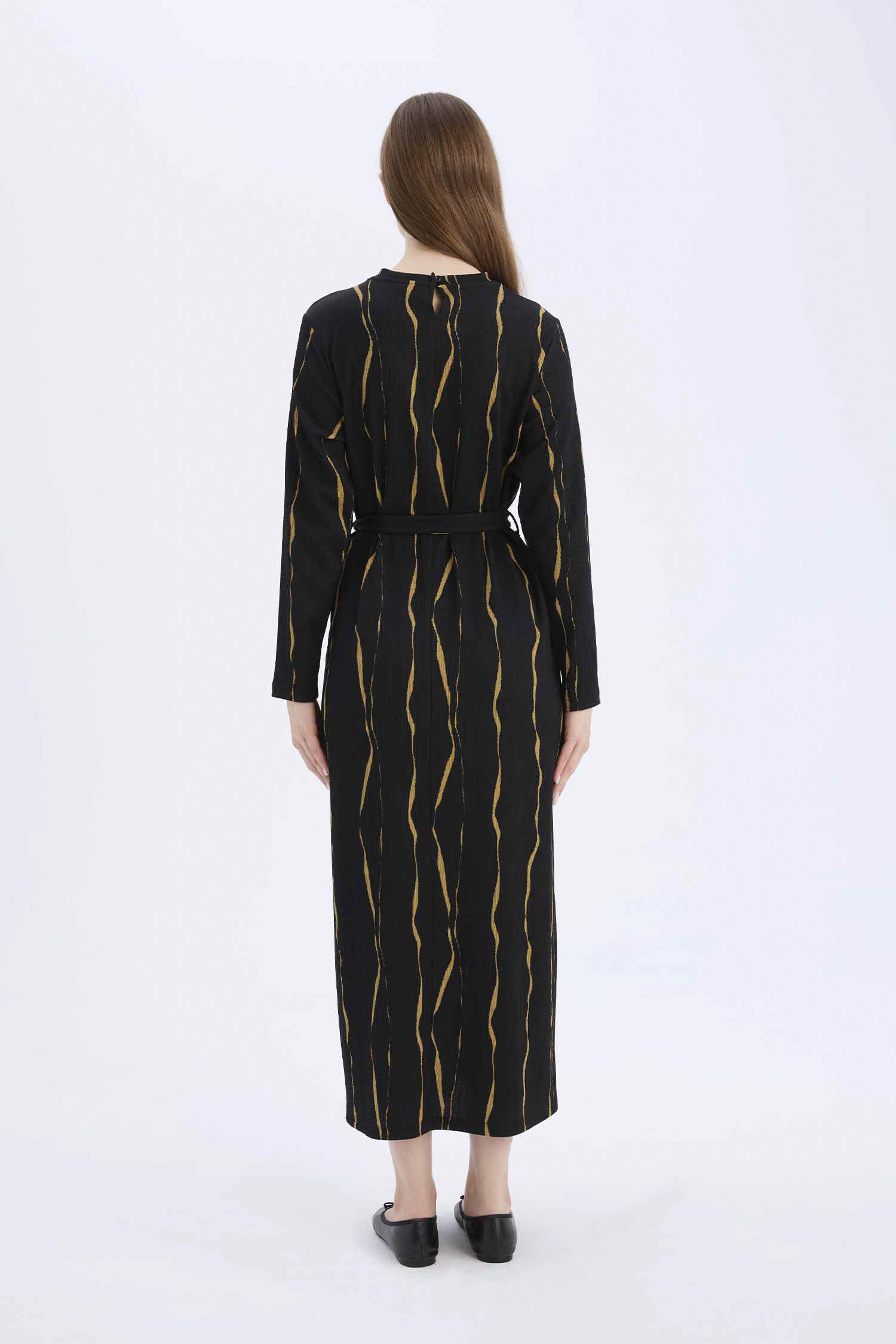 Regular Fit Bisiklet Yaka Desenli Uzun Kollu Bürümcük Maxi Elbise