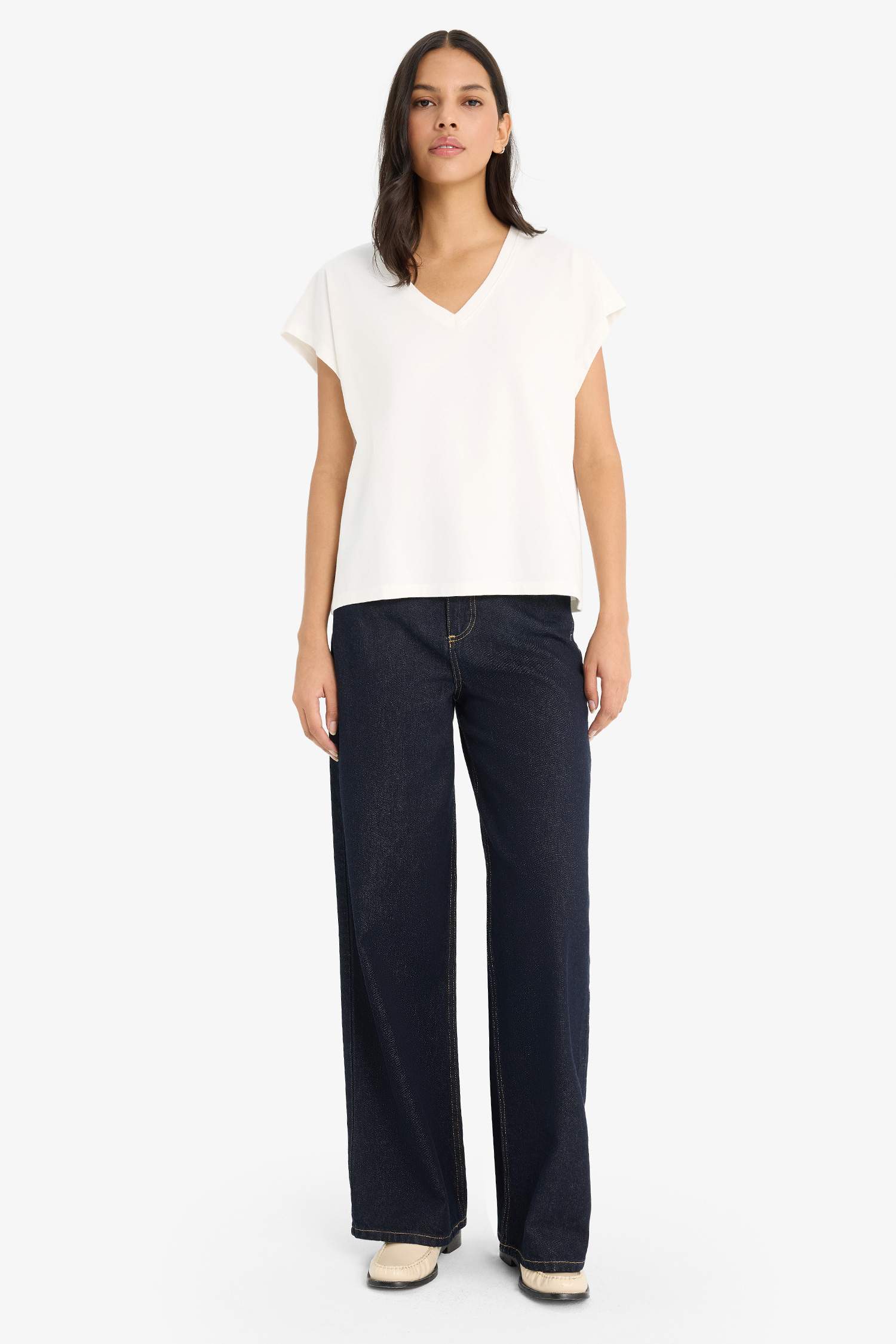 Regular Fit V Yaka Basic Düz Premium Kolsuz Tişört