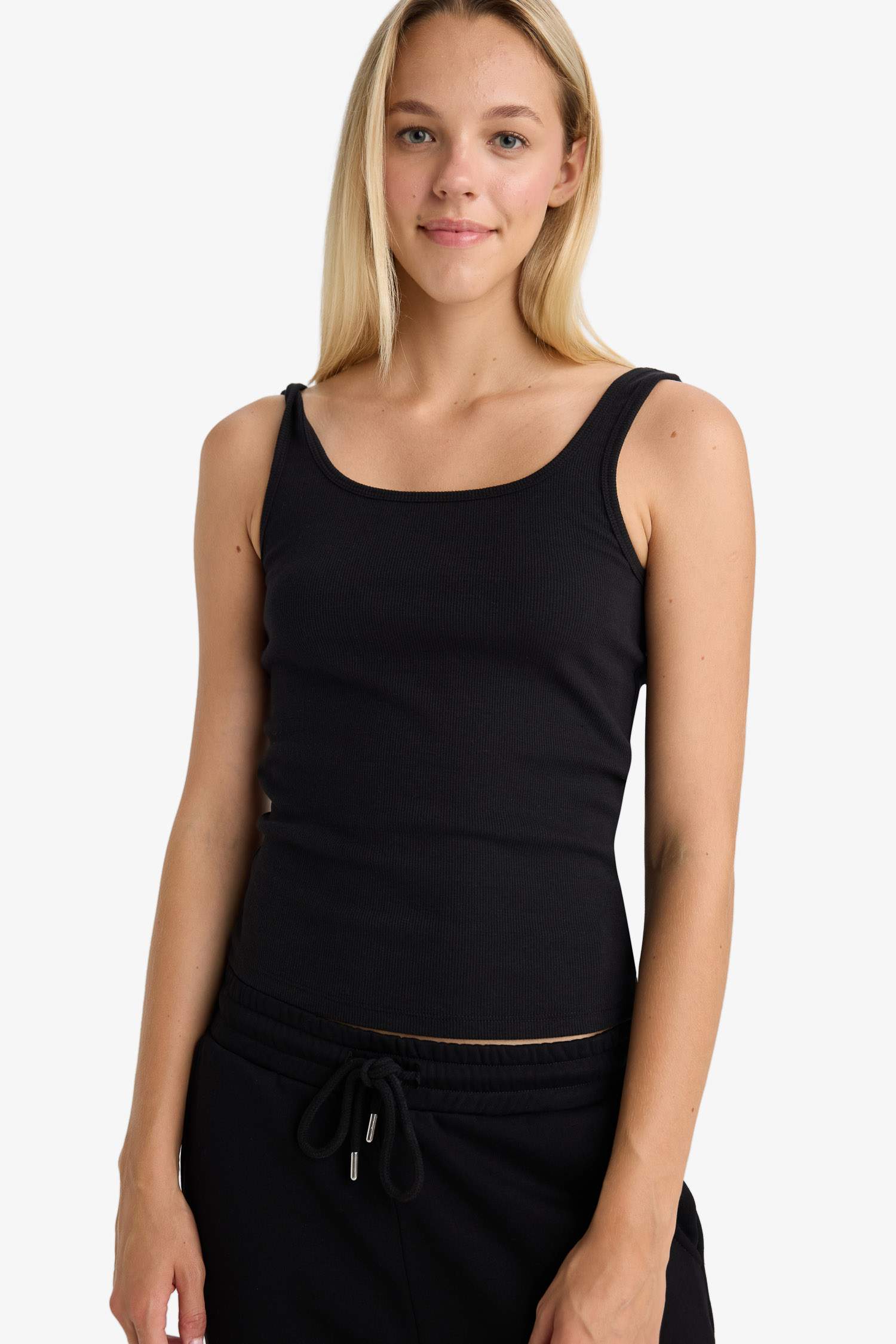 كيمونه بيزك سادة مضلع سليم فيت بياخة مدورة