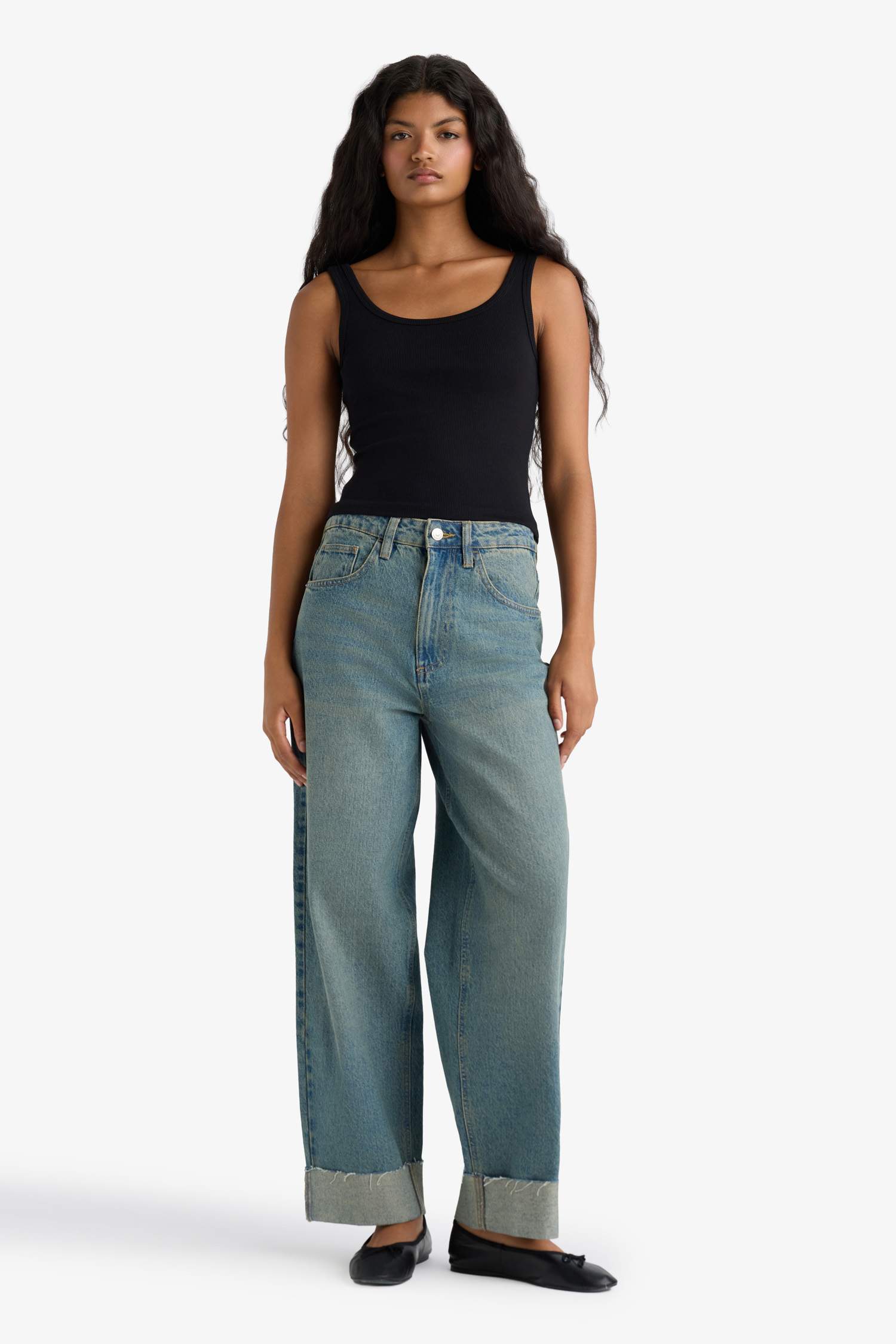 Slim Fit Dar Kesim Basic Düz Yuvarlak Yaka Fitilli Kaşkorse Atlet