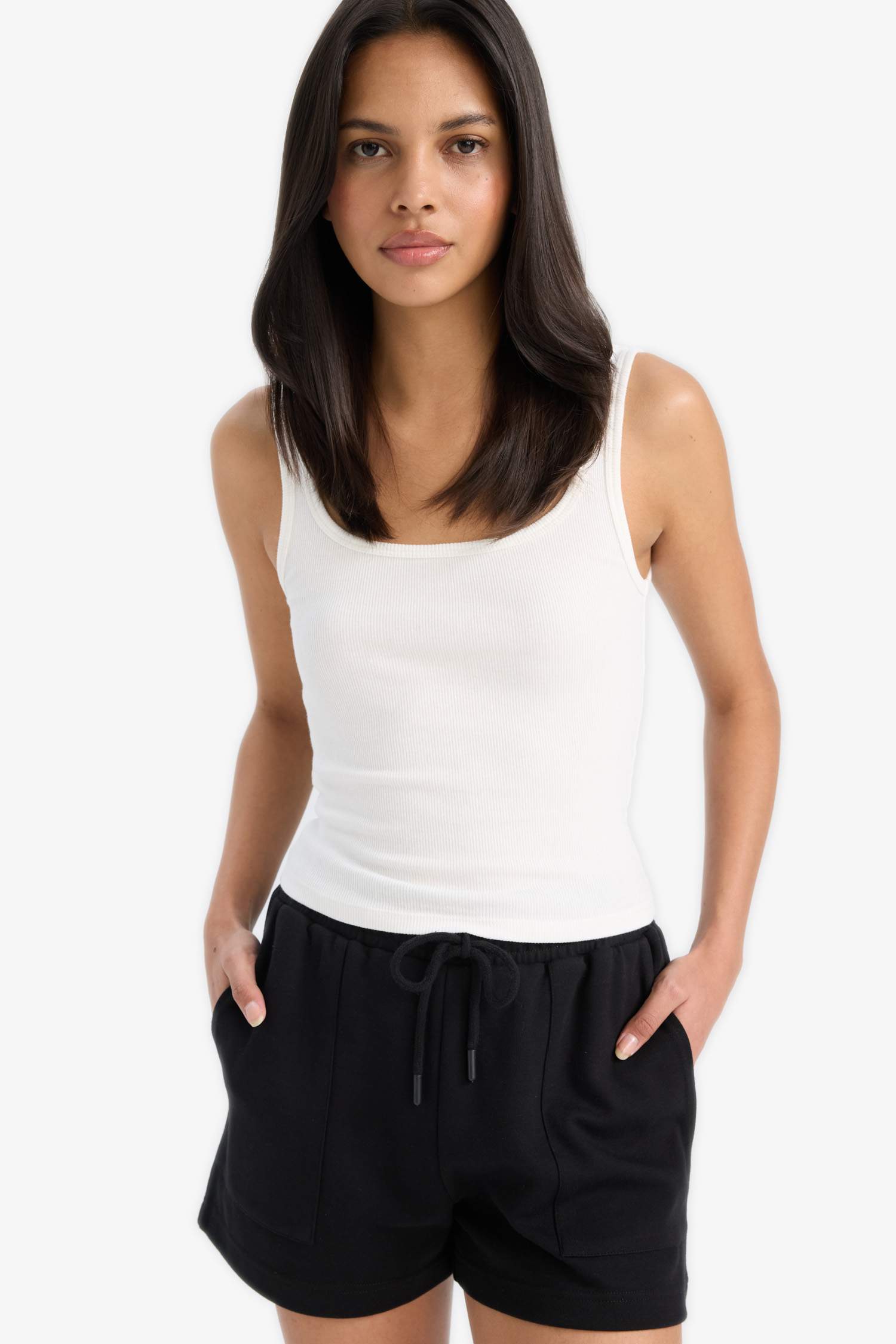 Slim Fit Dar Kesim Basic Düz Yuvarlak Yaka Fitilli Kaşkorse Atlet