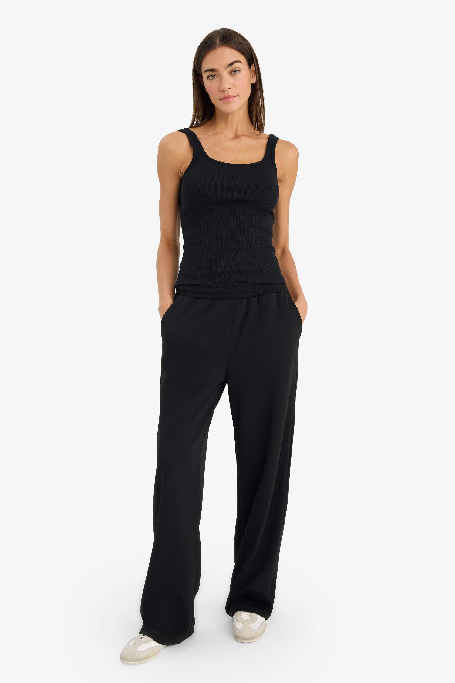 فانيلة مضلع سليم فيت بياخة مدورة