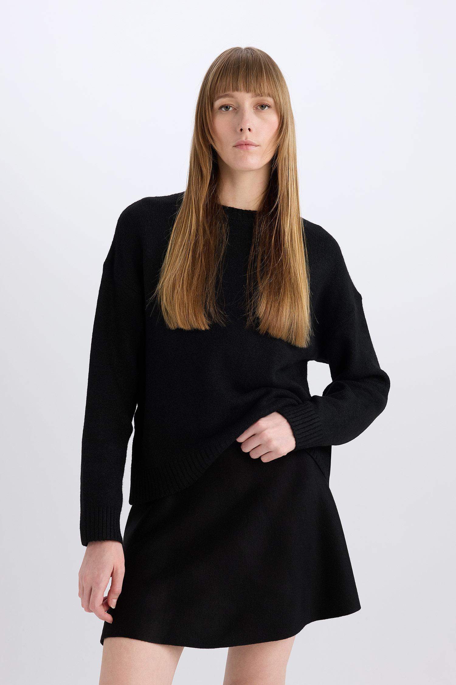 A Form Volanlı Triko Mini Etek