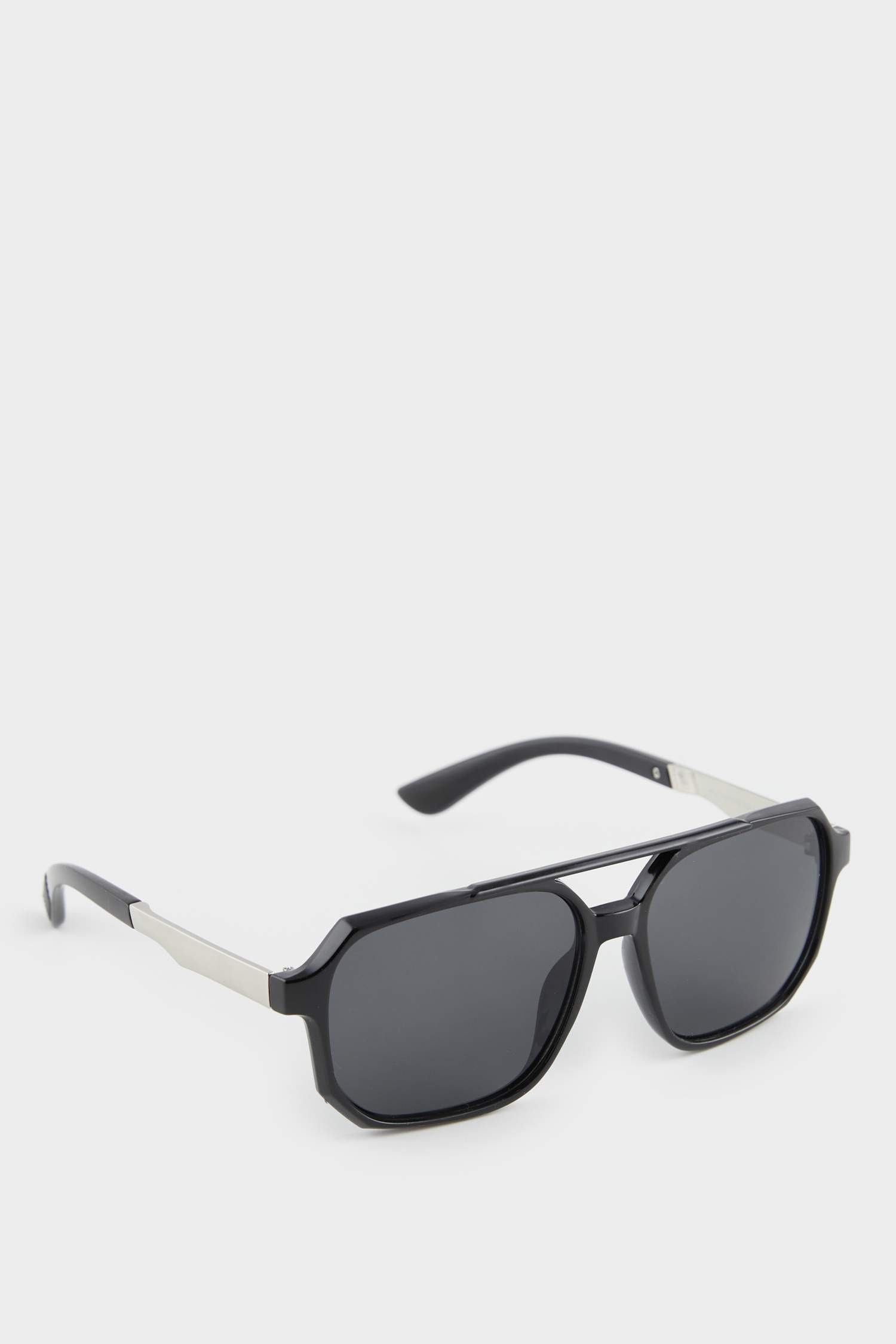 Man Square Sunglasses