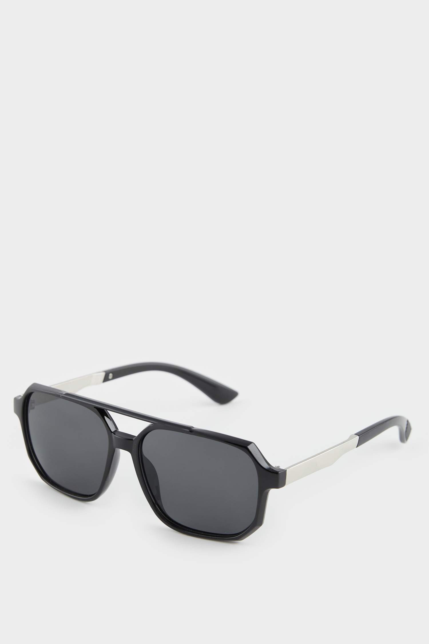 Man Square Sunglasses