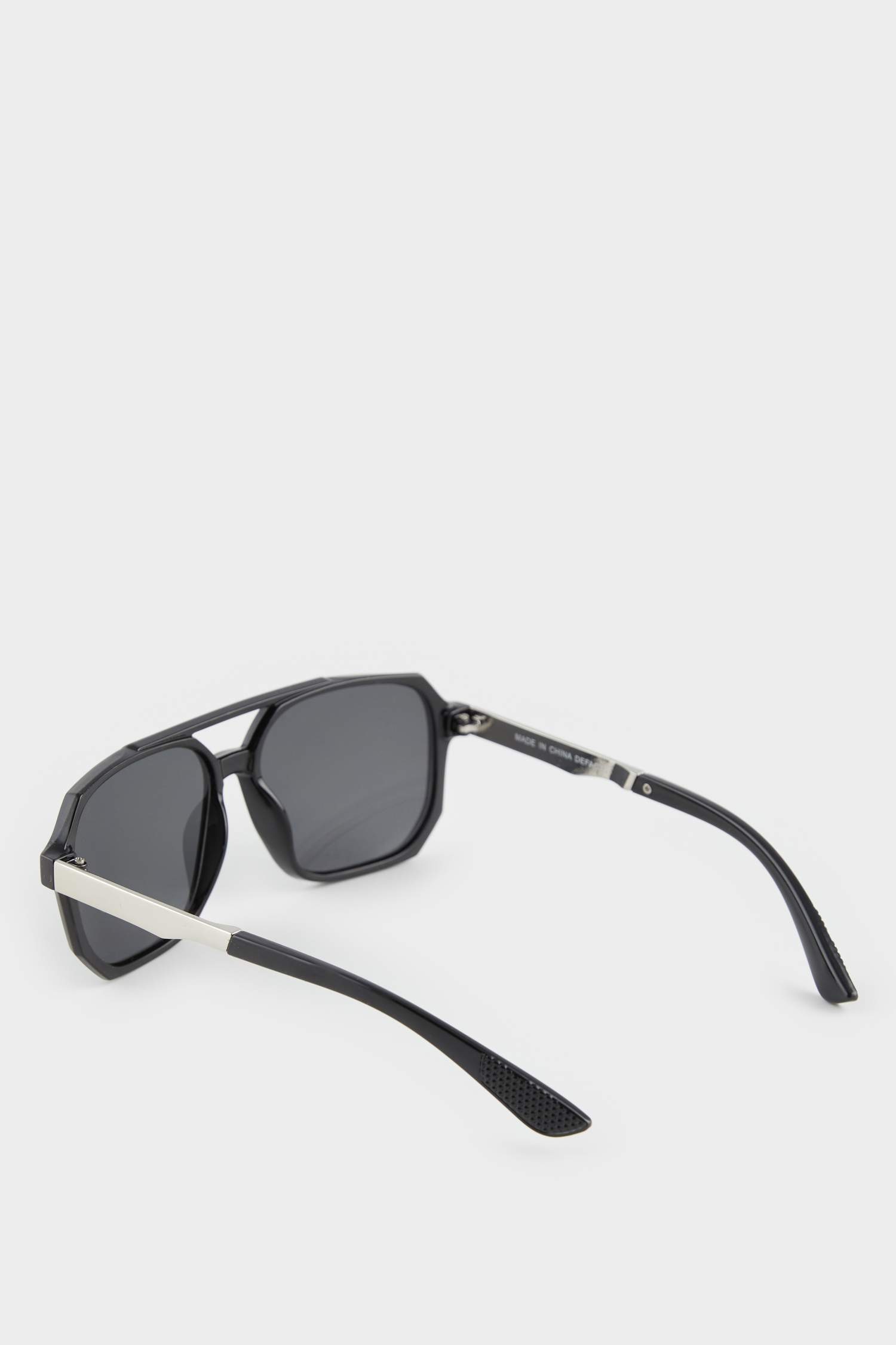 Man Square Sunglasses