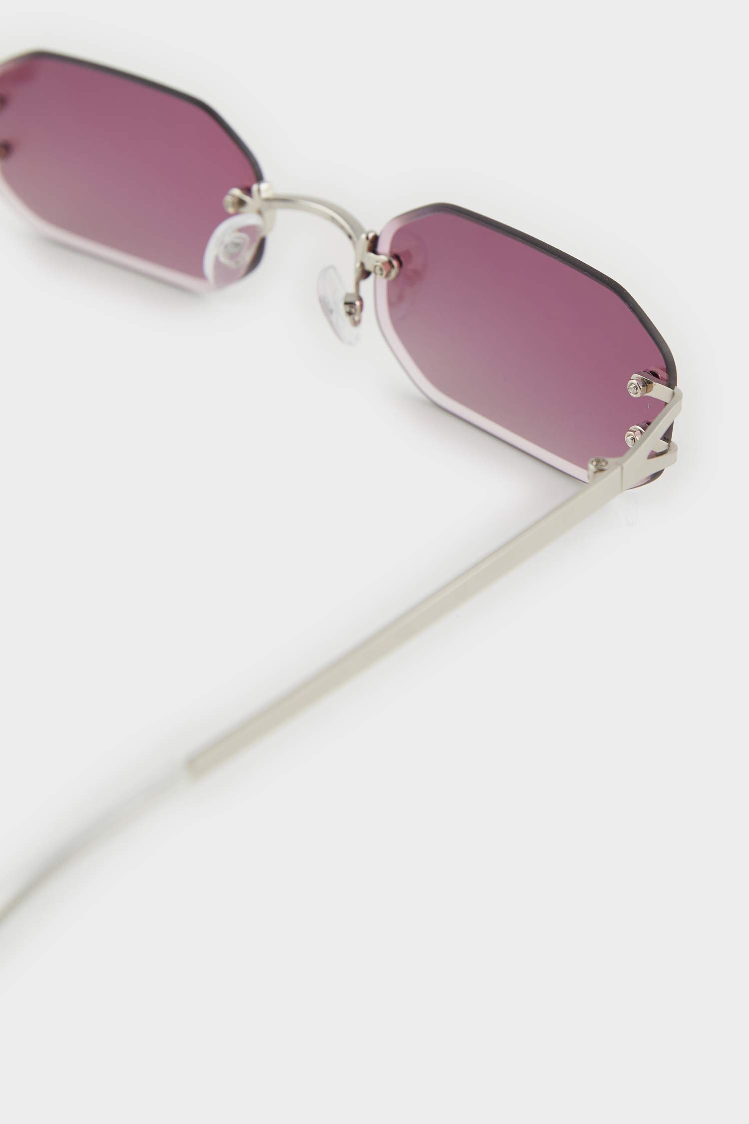 نظارات شمسية على شكل عين القطة للنساء