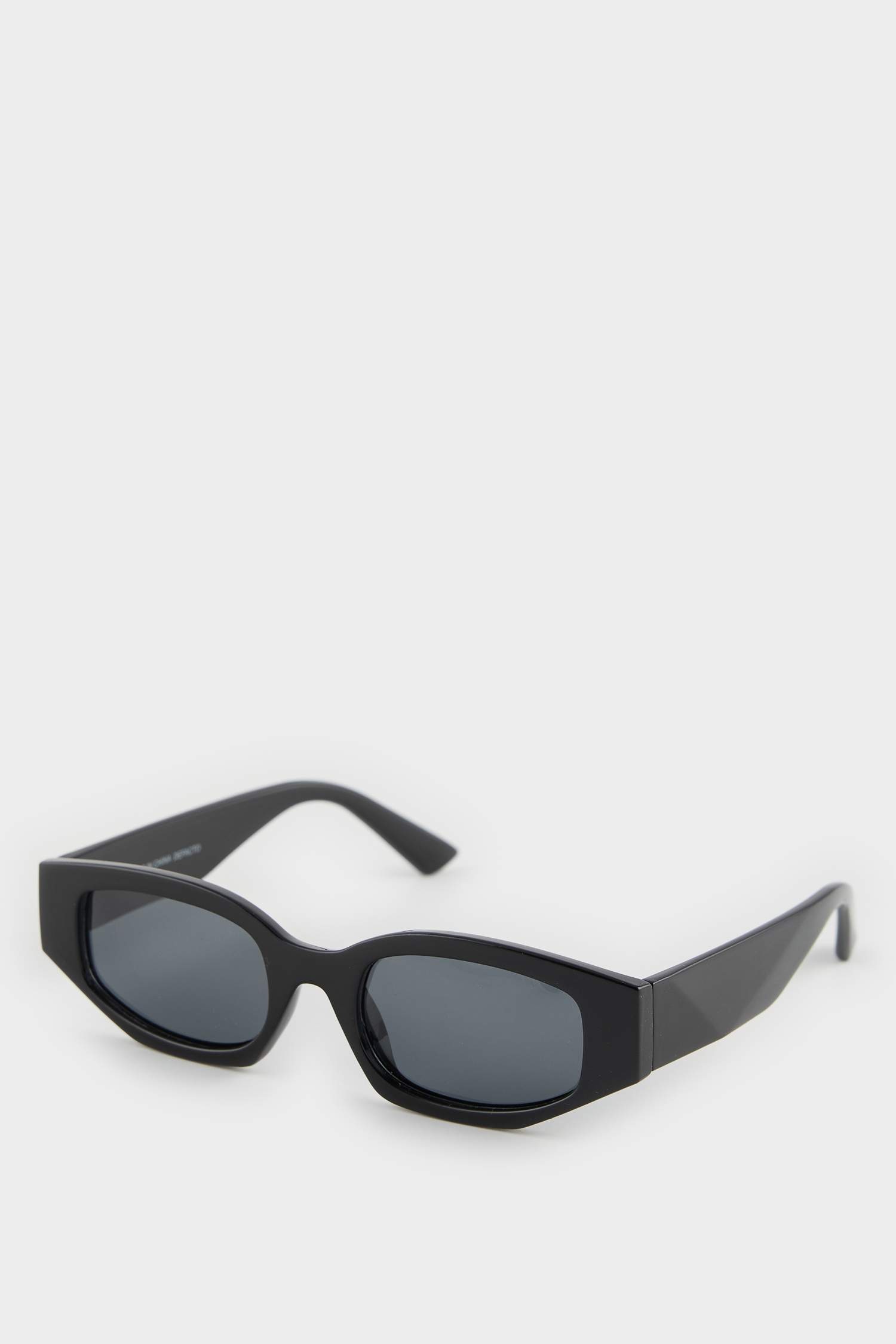 نظارات شمسية دائرية للنساء