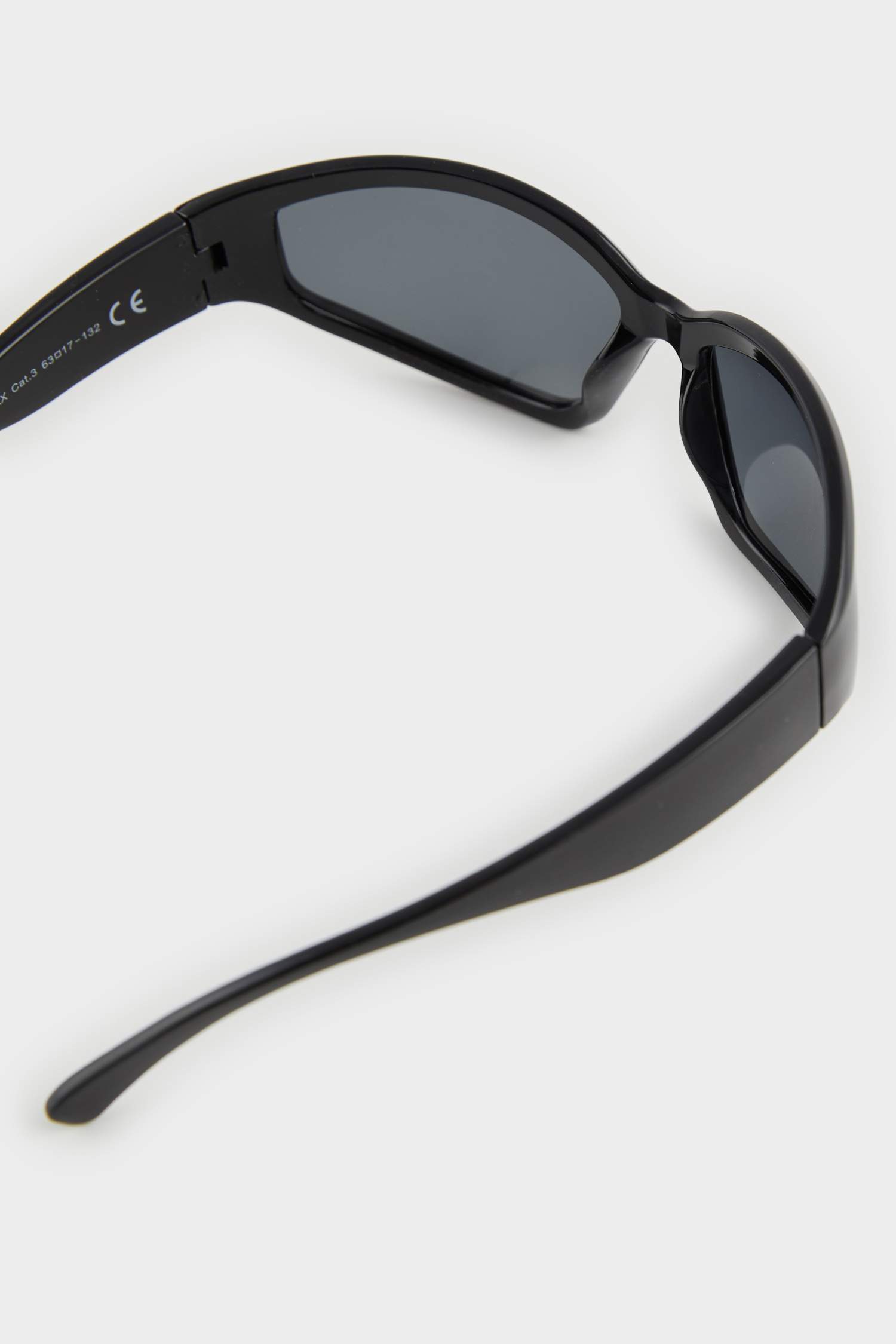 نظارات شمسية دائرية للنساء