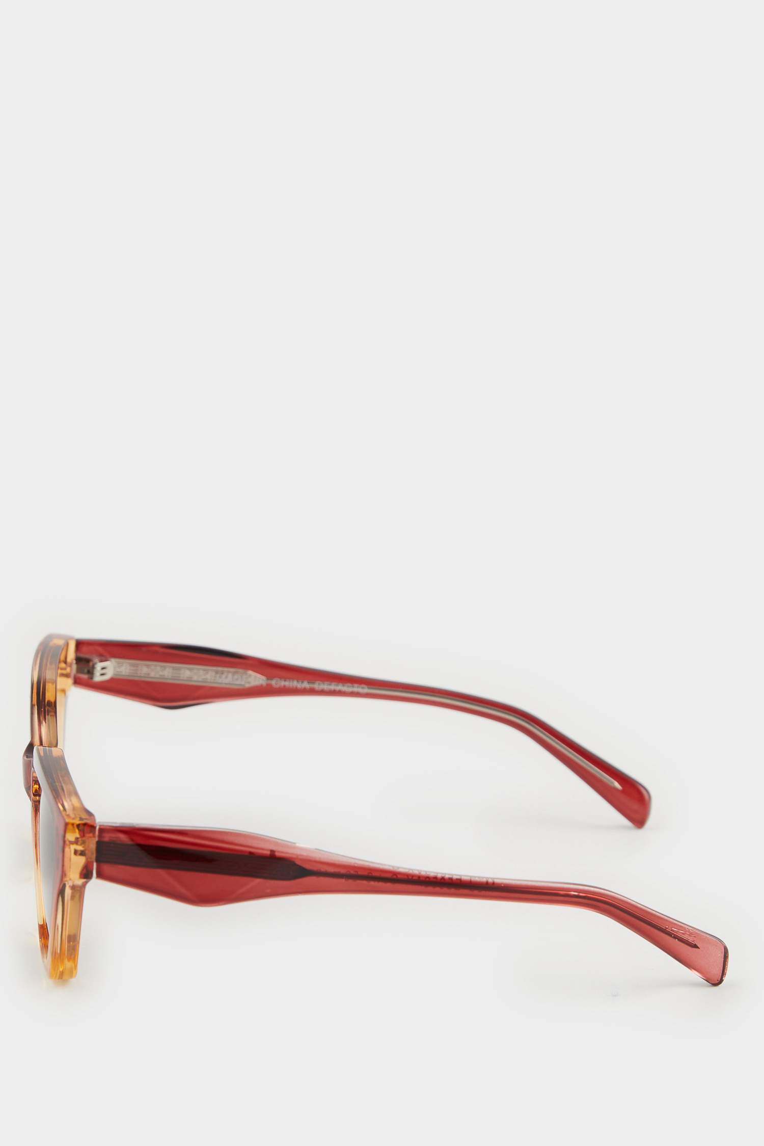 نظارات شمسية على شكل عين القطة للنساء