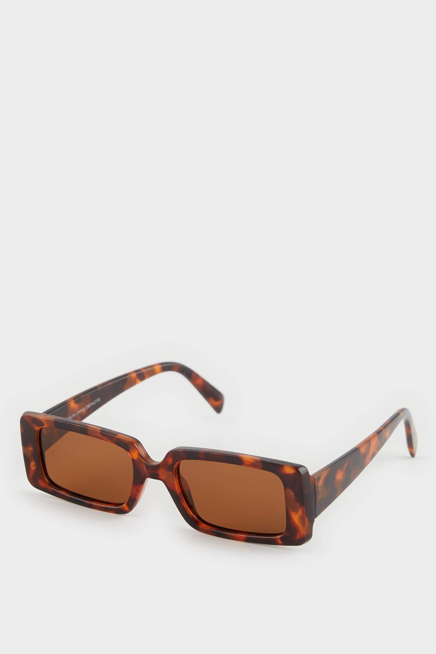 Woman Square Sunglasses