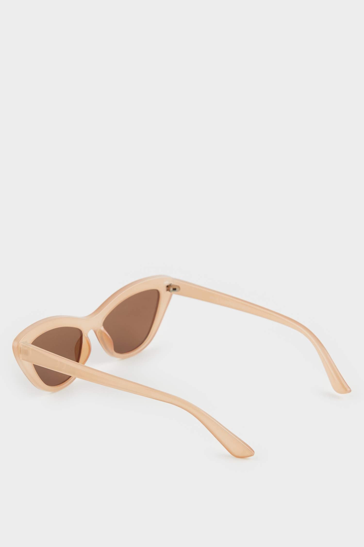 Woman Cat Eye Sunglasses