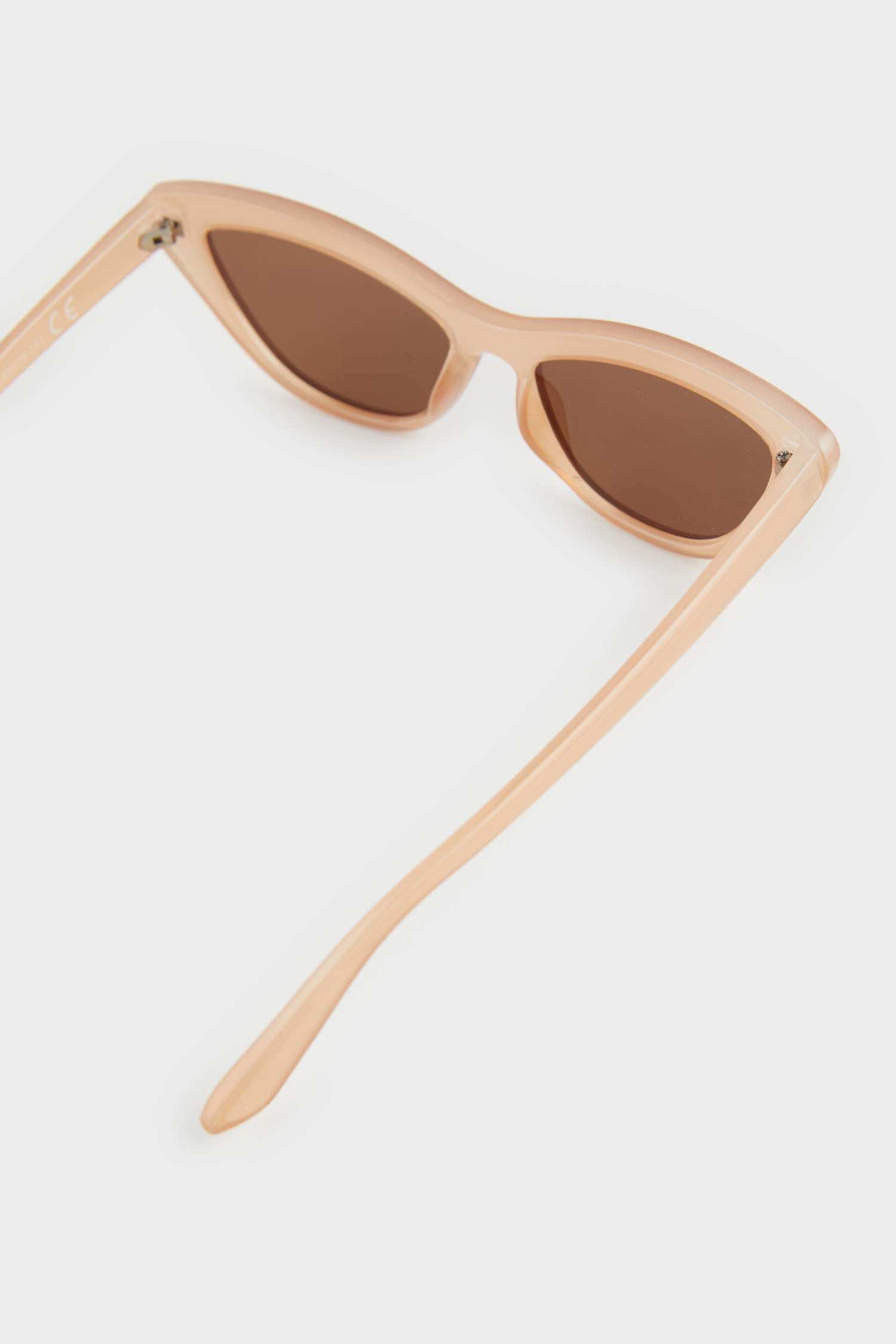 Woman Cat Eye Sunglasses