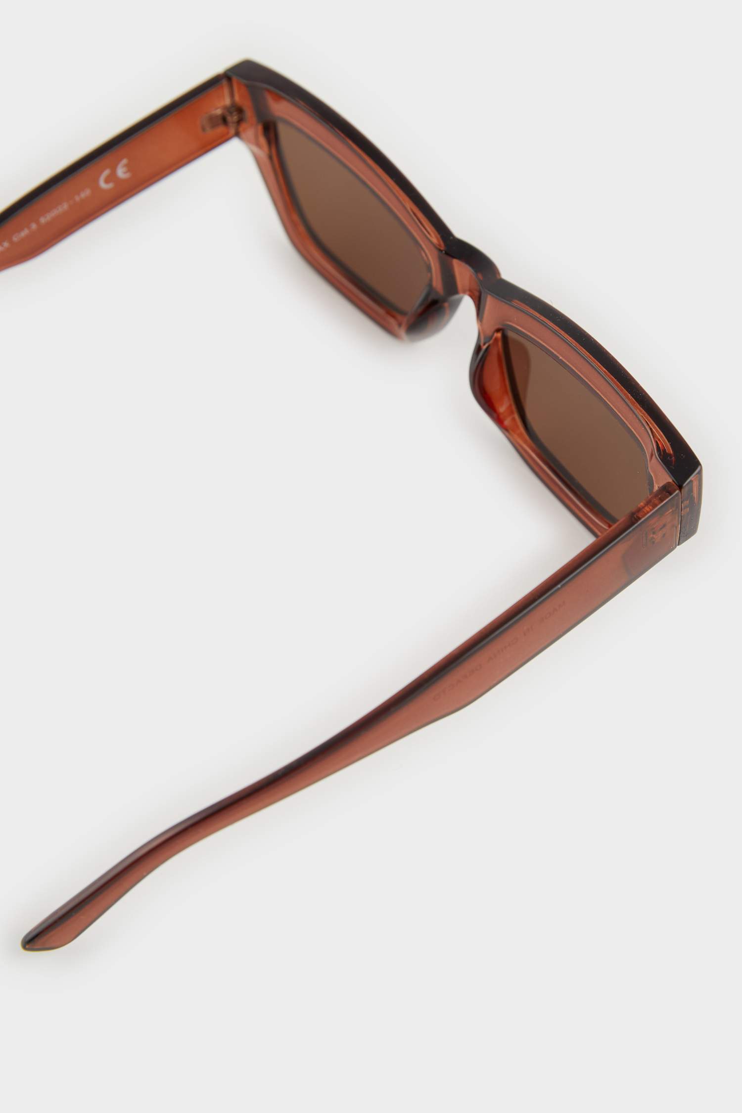 نظارات شمسية على شكل عين القطة للنساء