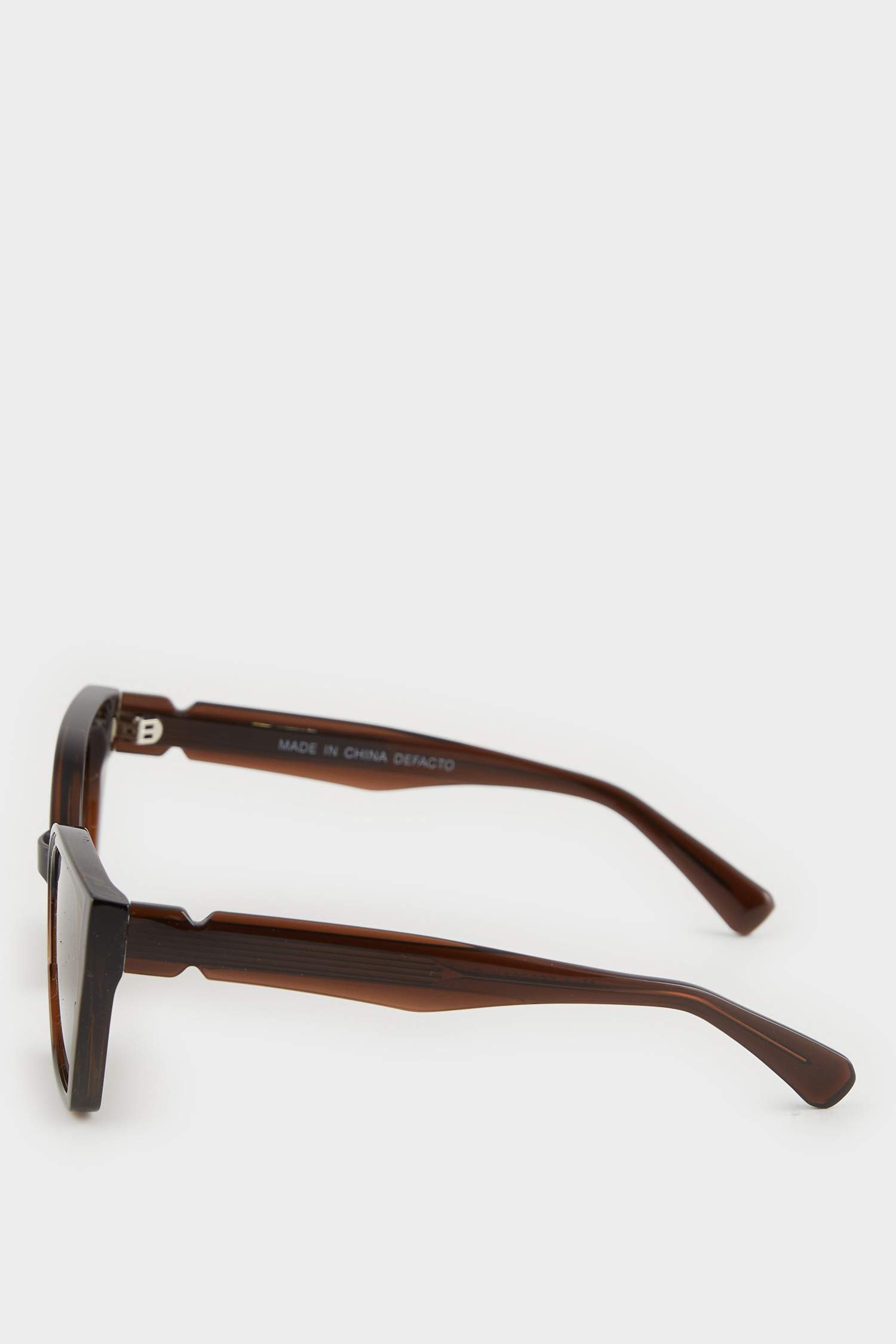 Женские солнцезащитные очки