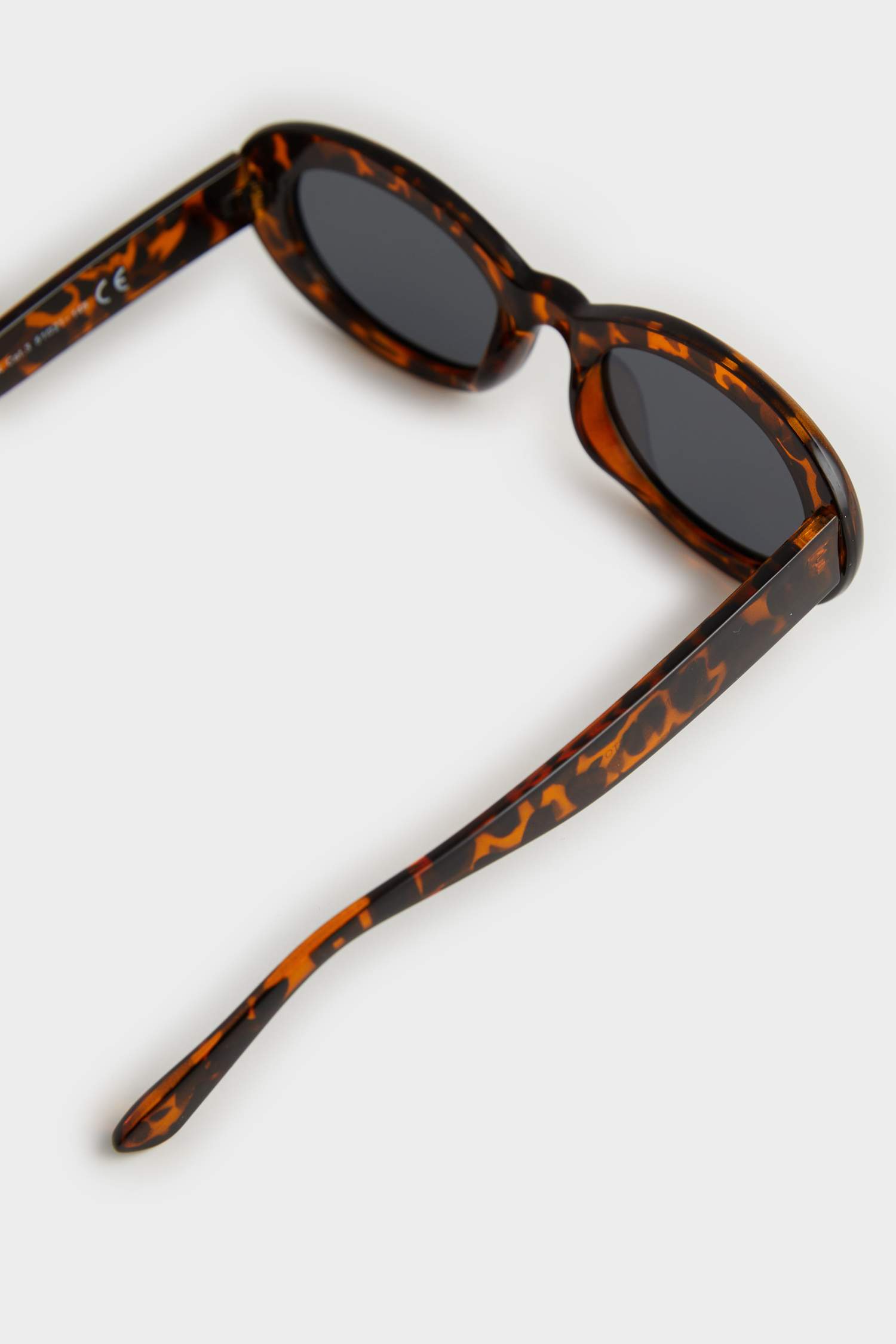 Woman Circle Sunglasses
