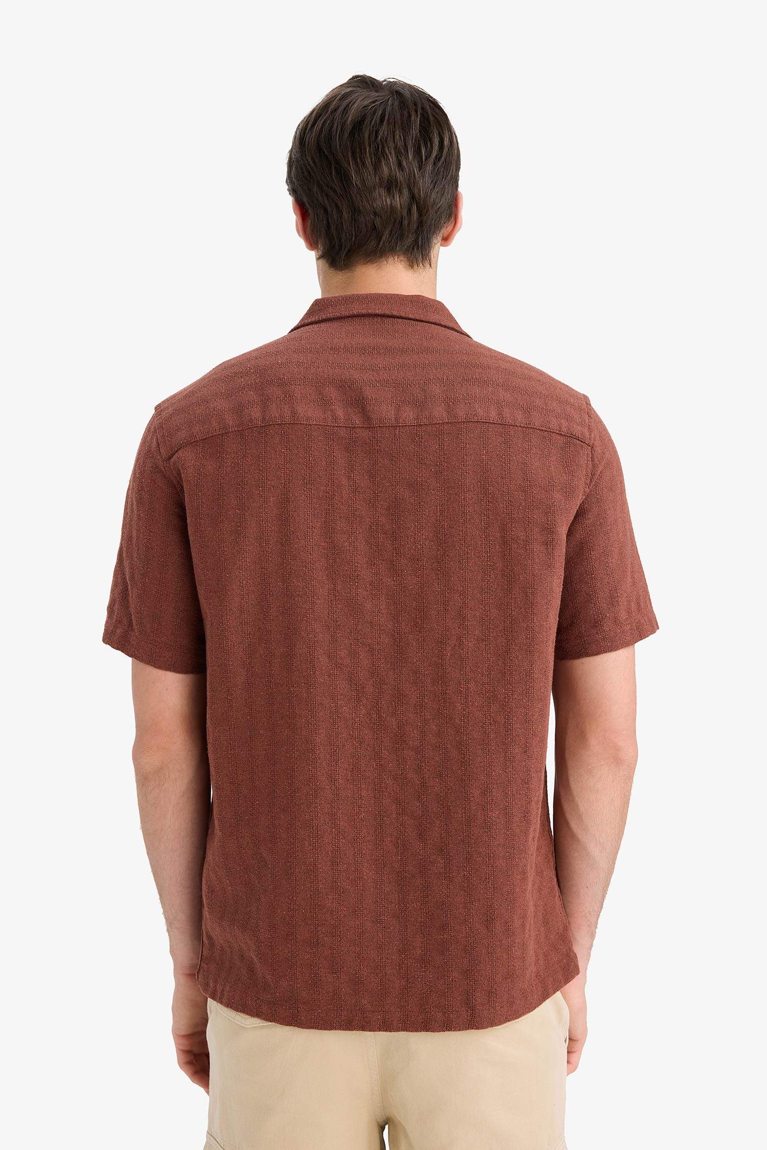 قميص بولو نص ردن قصة عادية بياخة عالية