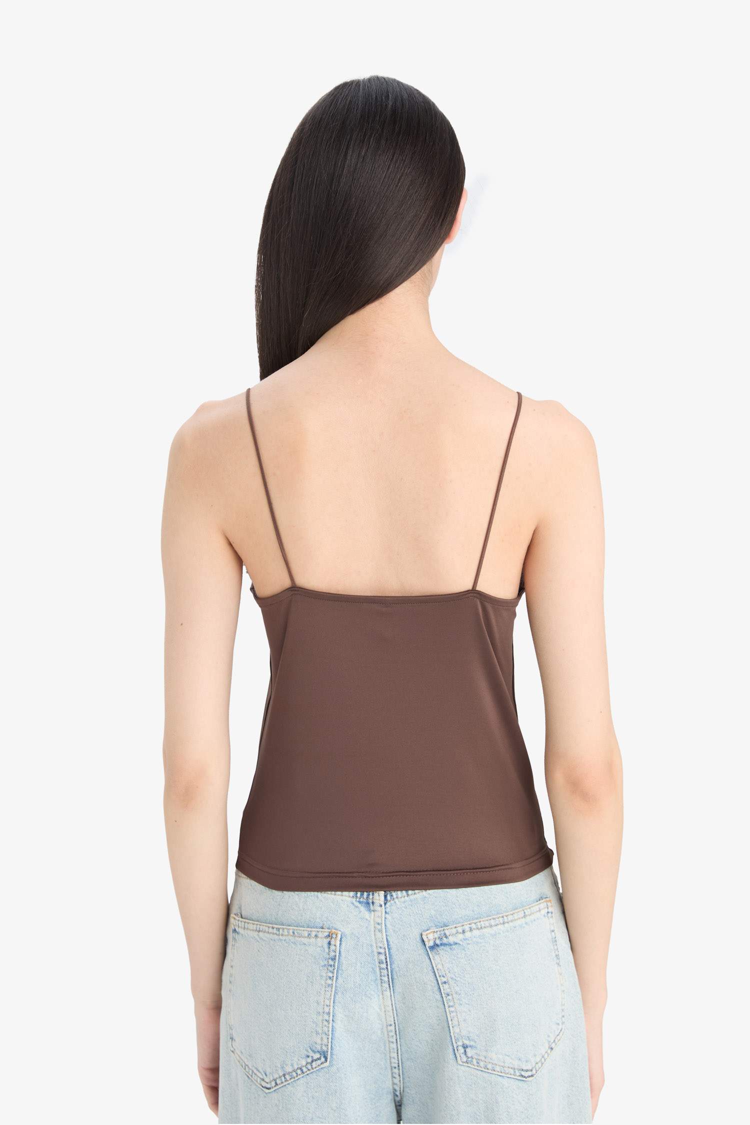 Обтягивающая майка с квадратным вырезом