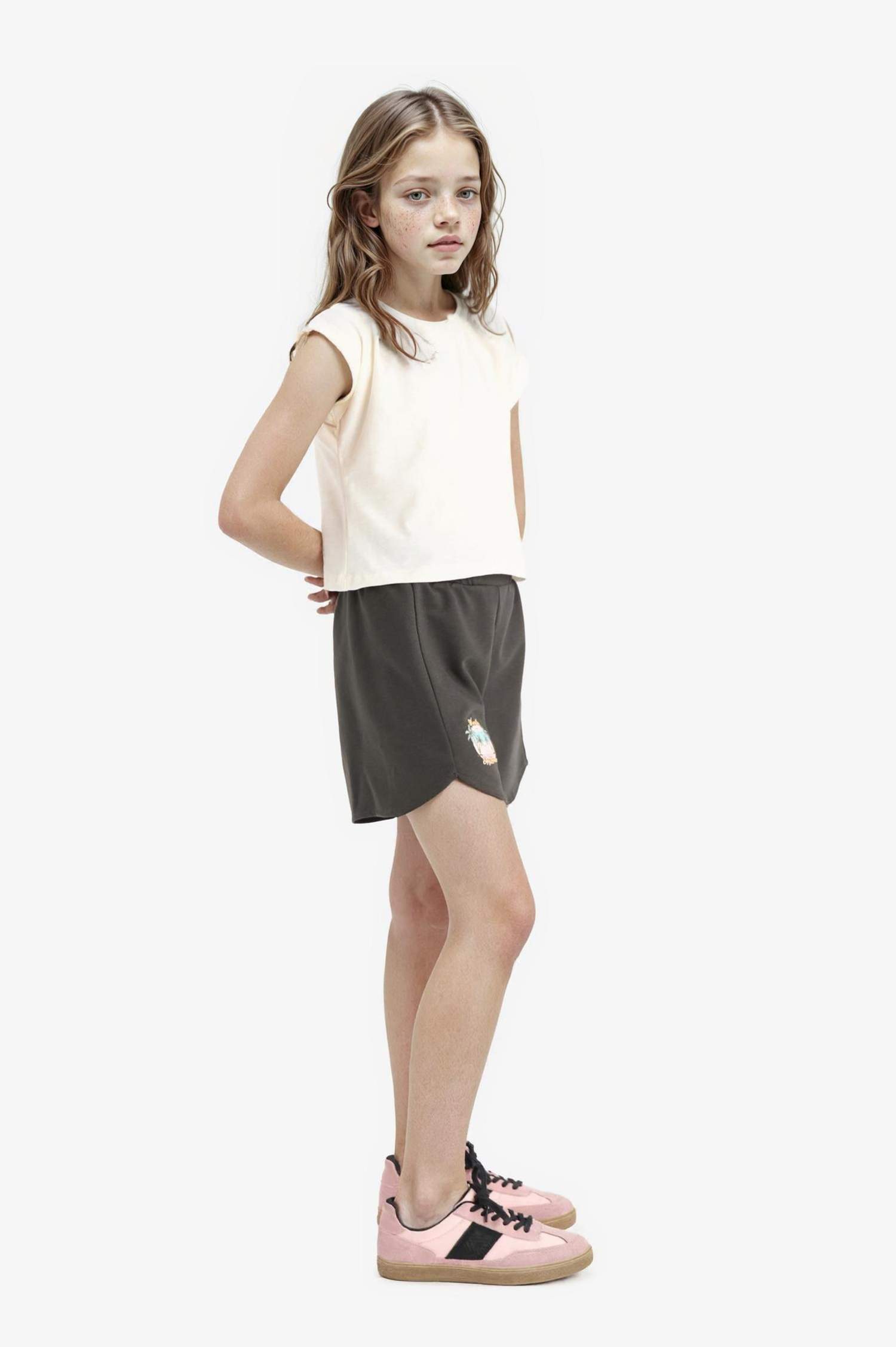 Girl Elastic Waist Printed Shorts