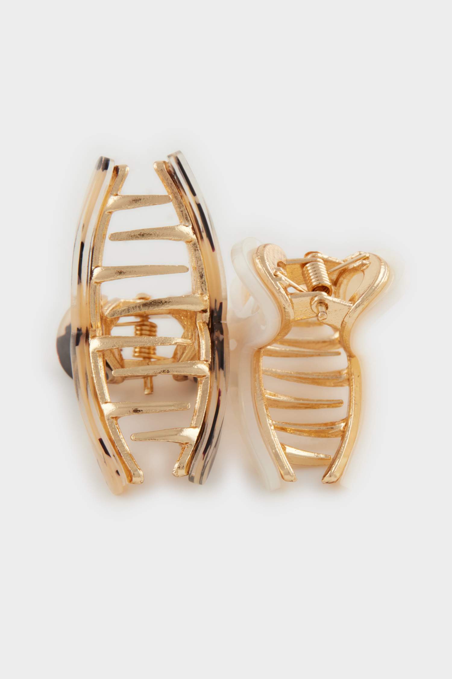 مشبك شعر نسائي تايجر