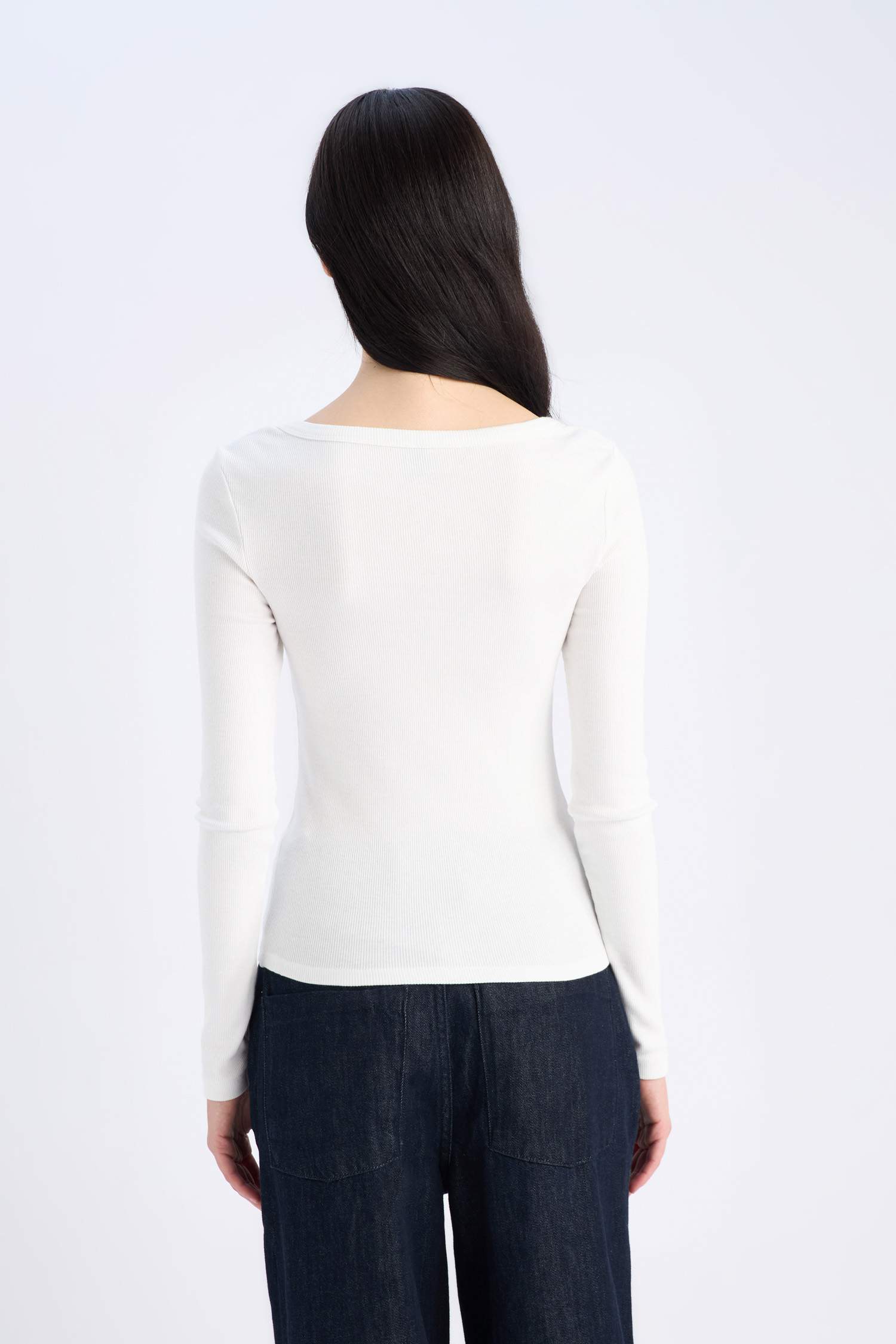 Slim Fit Dar Kesim Basic Düz Fitilli Kaşkorse Uzun Kollu Beyaz Tişört