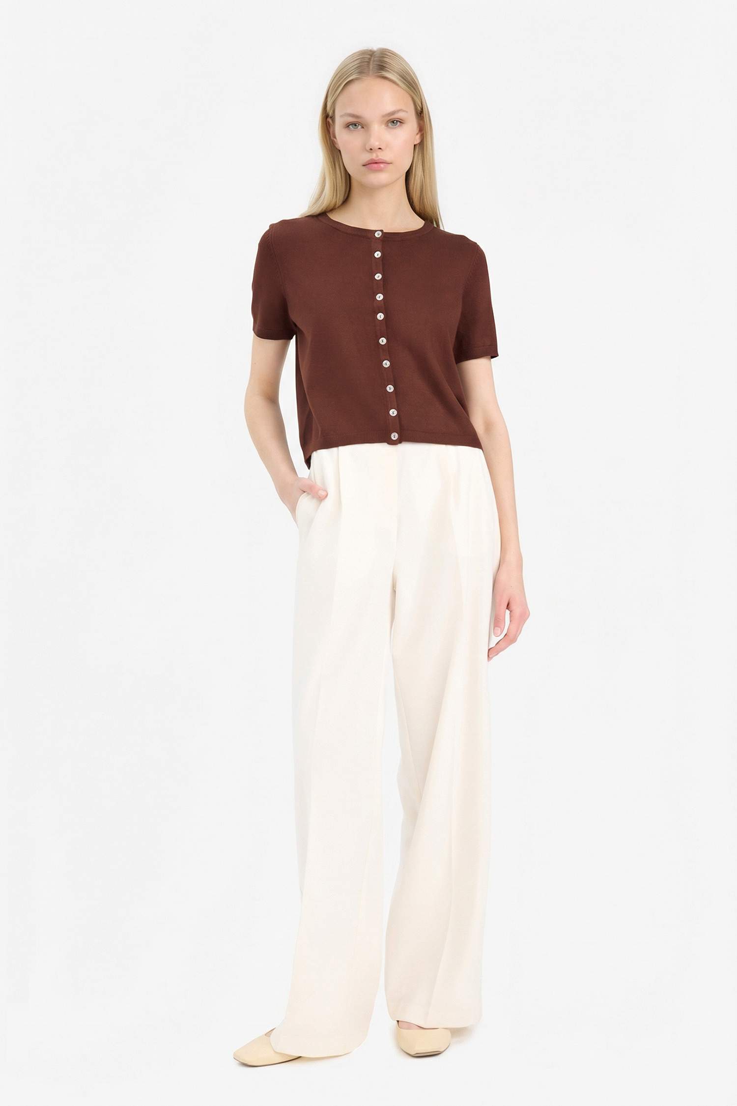 Regular Fit Bisiklet Yaka Düğmeli Kısa Kollu Hırka