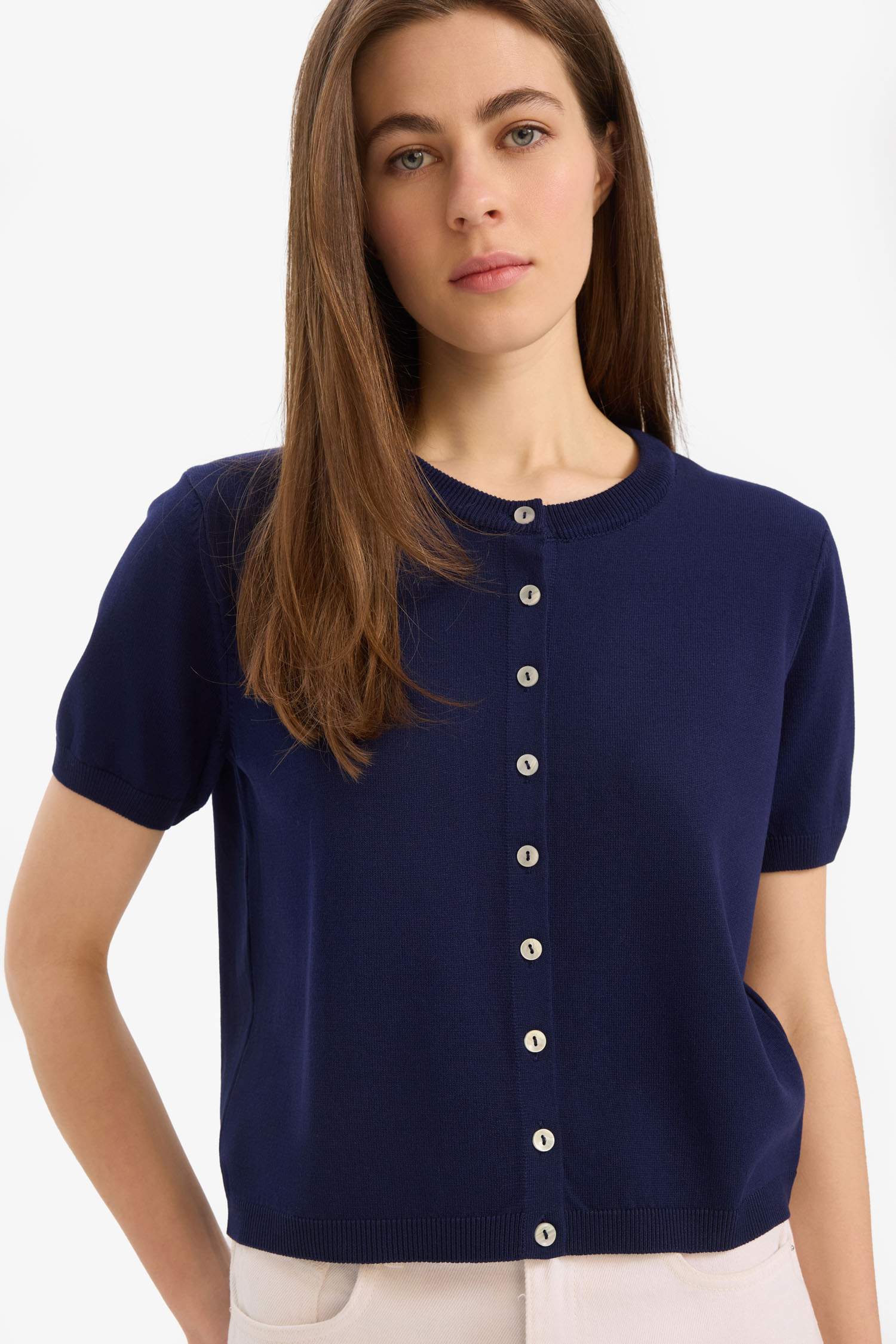 	Regular Fit Bisiklet Yaka Basic Düz Triko Hırka