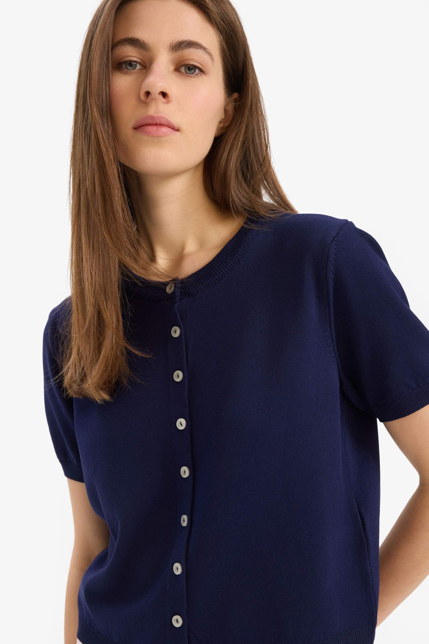 	Regular Fit Bisiklet Yaka Basic Düz Triko Hırka