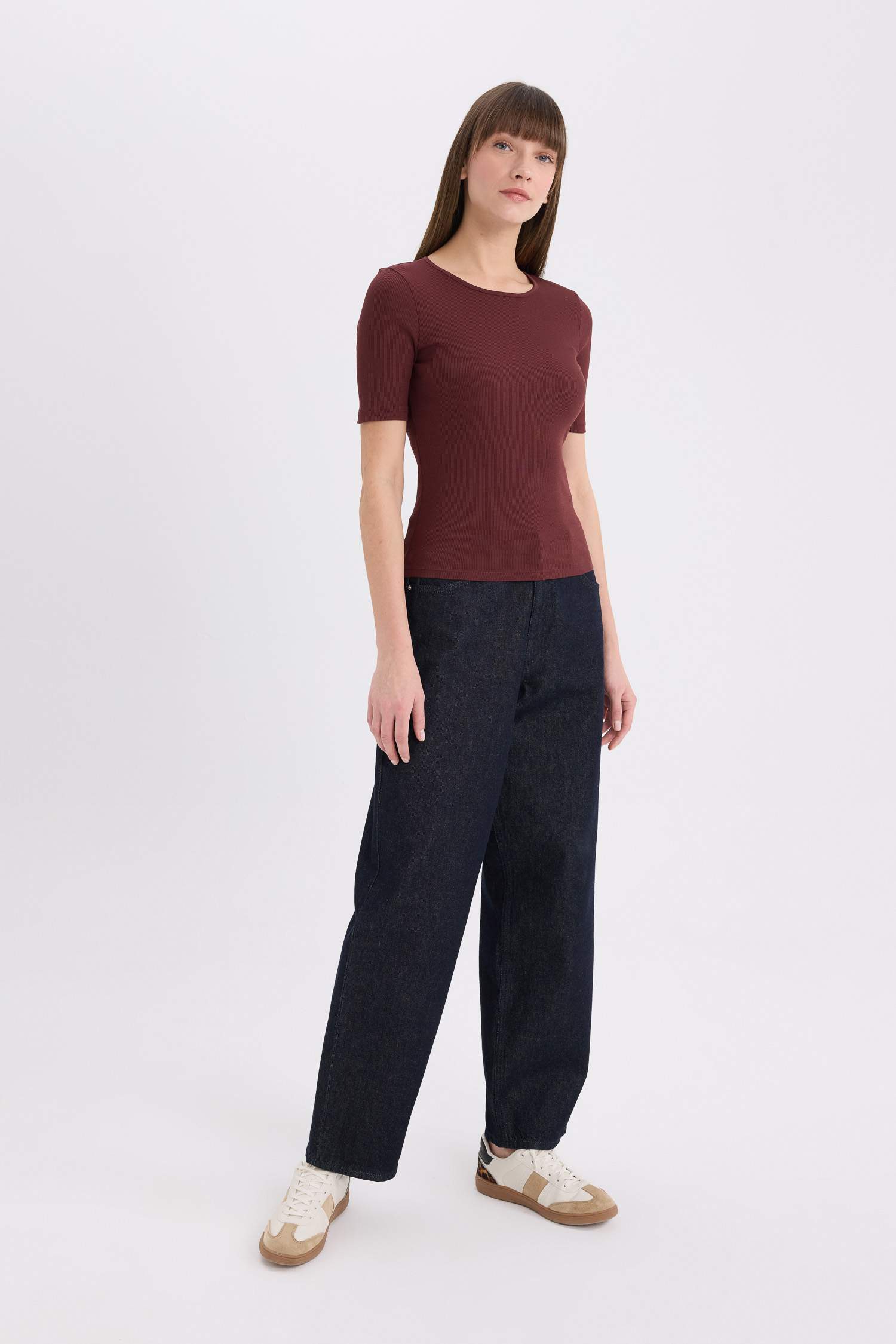 Slim Fit Dar Kesim Bisiklet Yaka Basic Düz Fitilli Kaşkorse Kısa Kollu Tişört