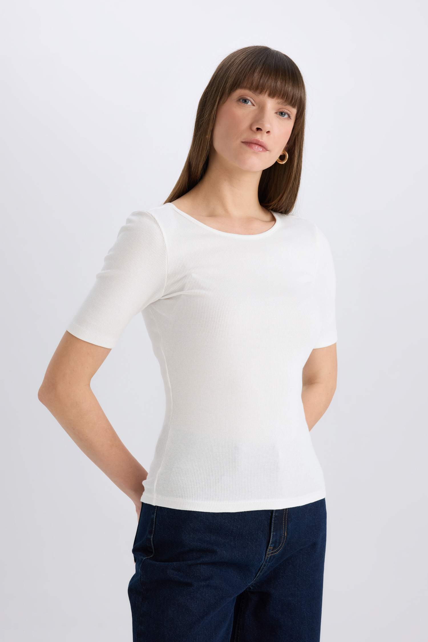 Slim Fit Dar Kesim Bisiklet Yaka Basic Düz Fitilli Kaşkorse Kısa Kollu Tişört