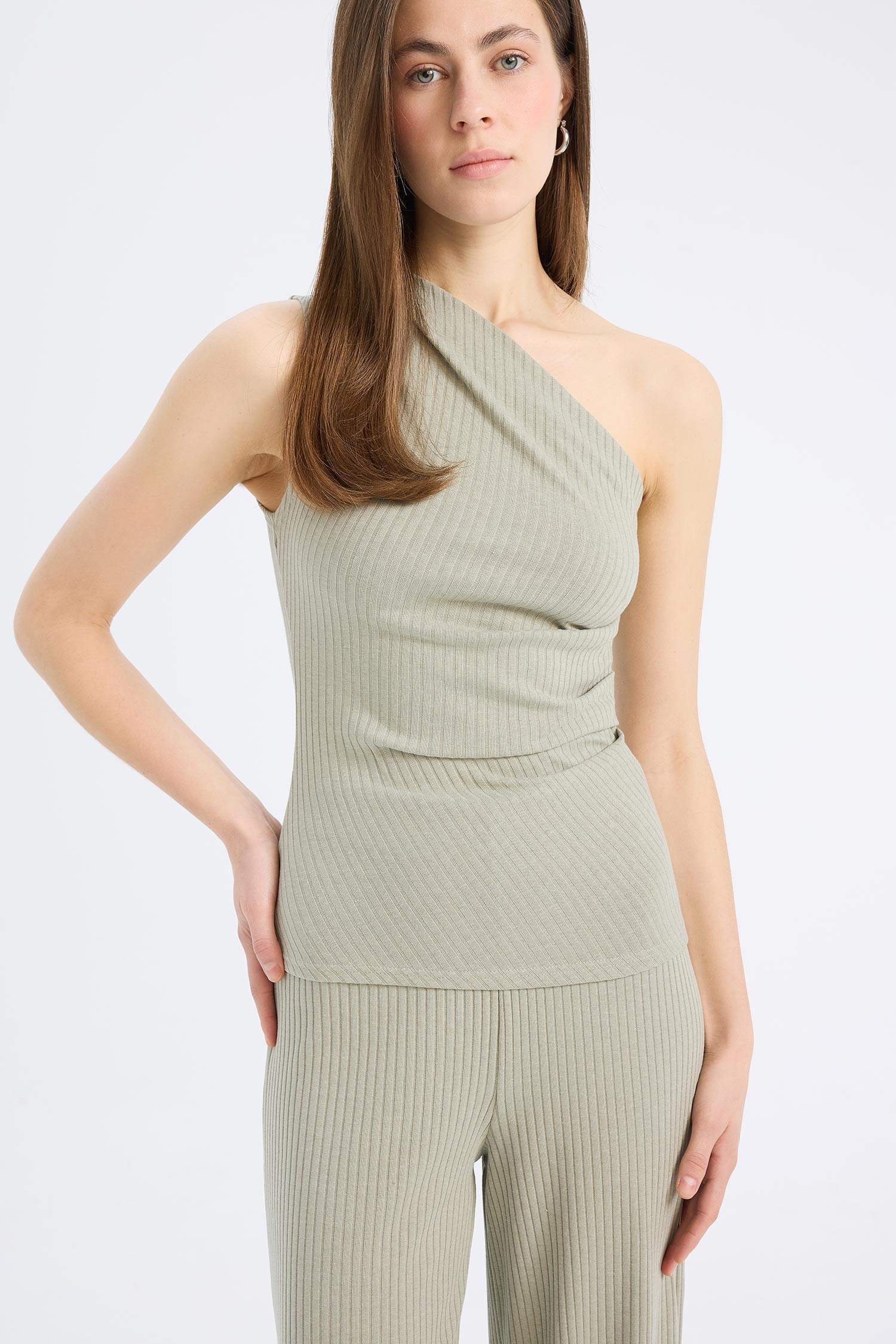 Slim Fit Dar Kesim Tek Omuzlu Fitilli Kaşkorse Atlet