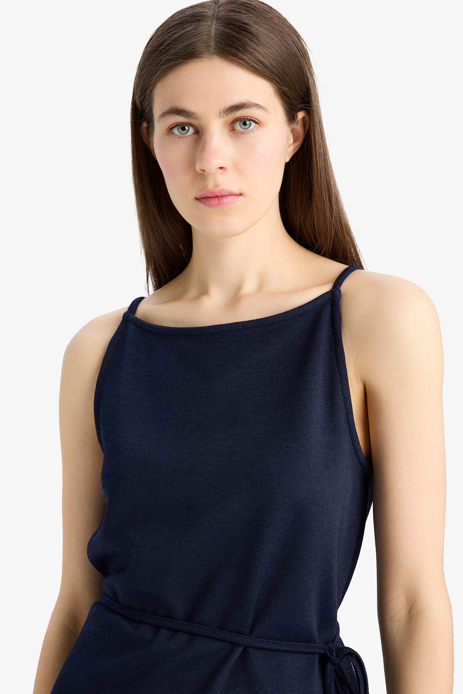 تانك توب بيكيه قصة عادية بياقة عريضة