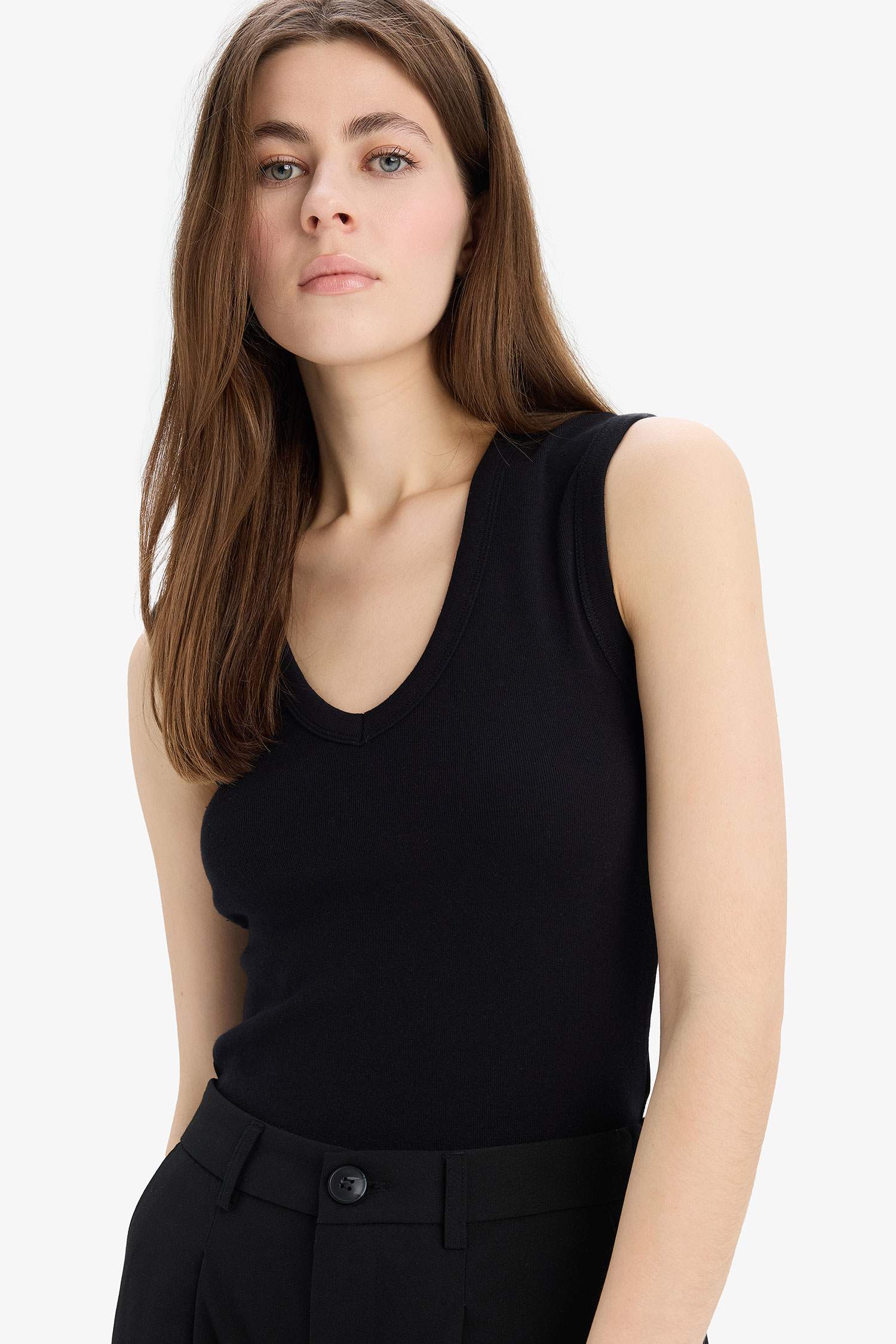 Slim Fit Dar Kesim V Yaka Ribana Atlet