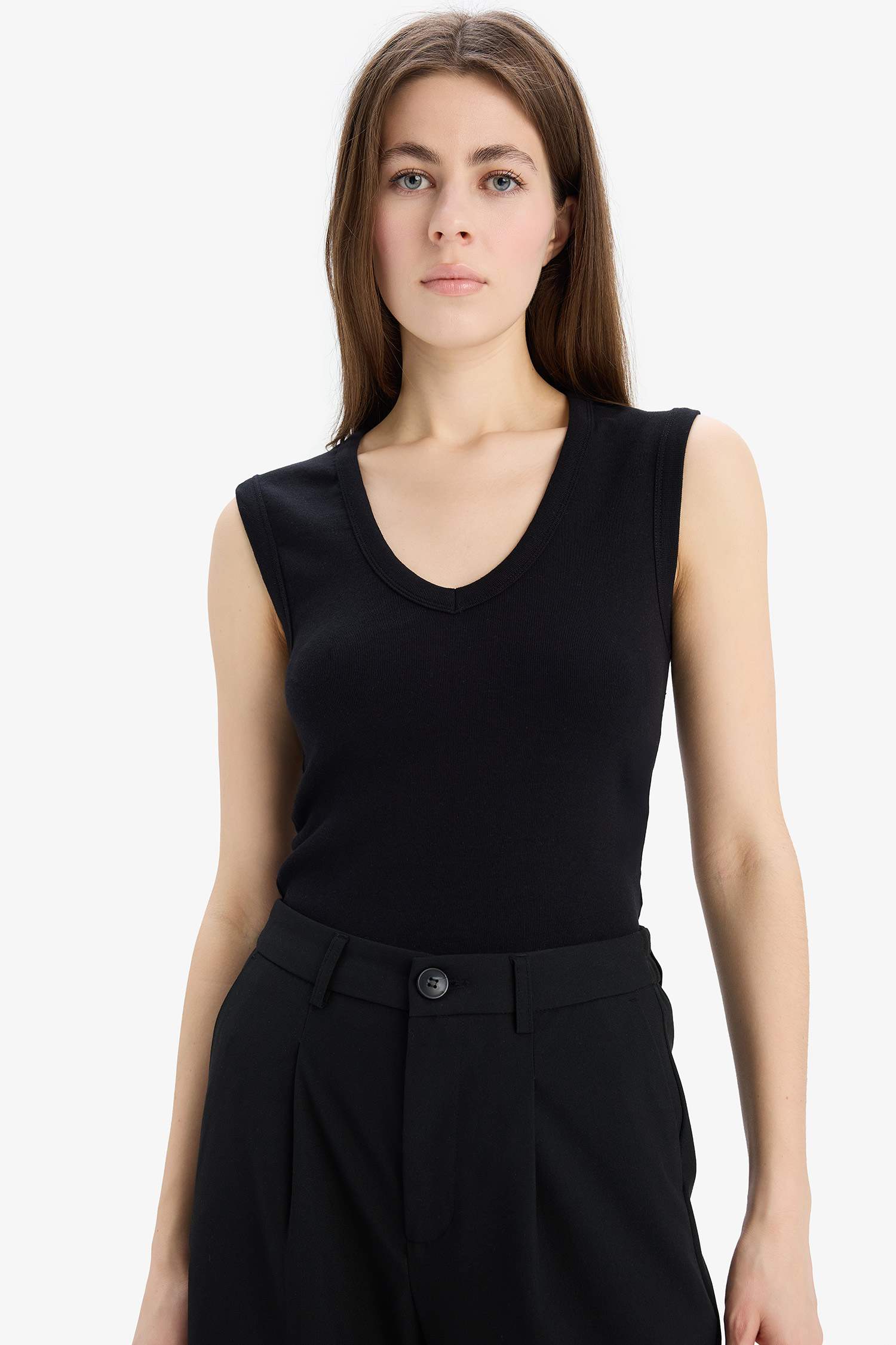 Slim Fit Dar Kesim V Yaka Ribana Atlet