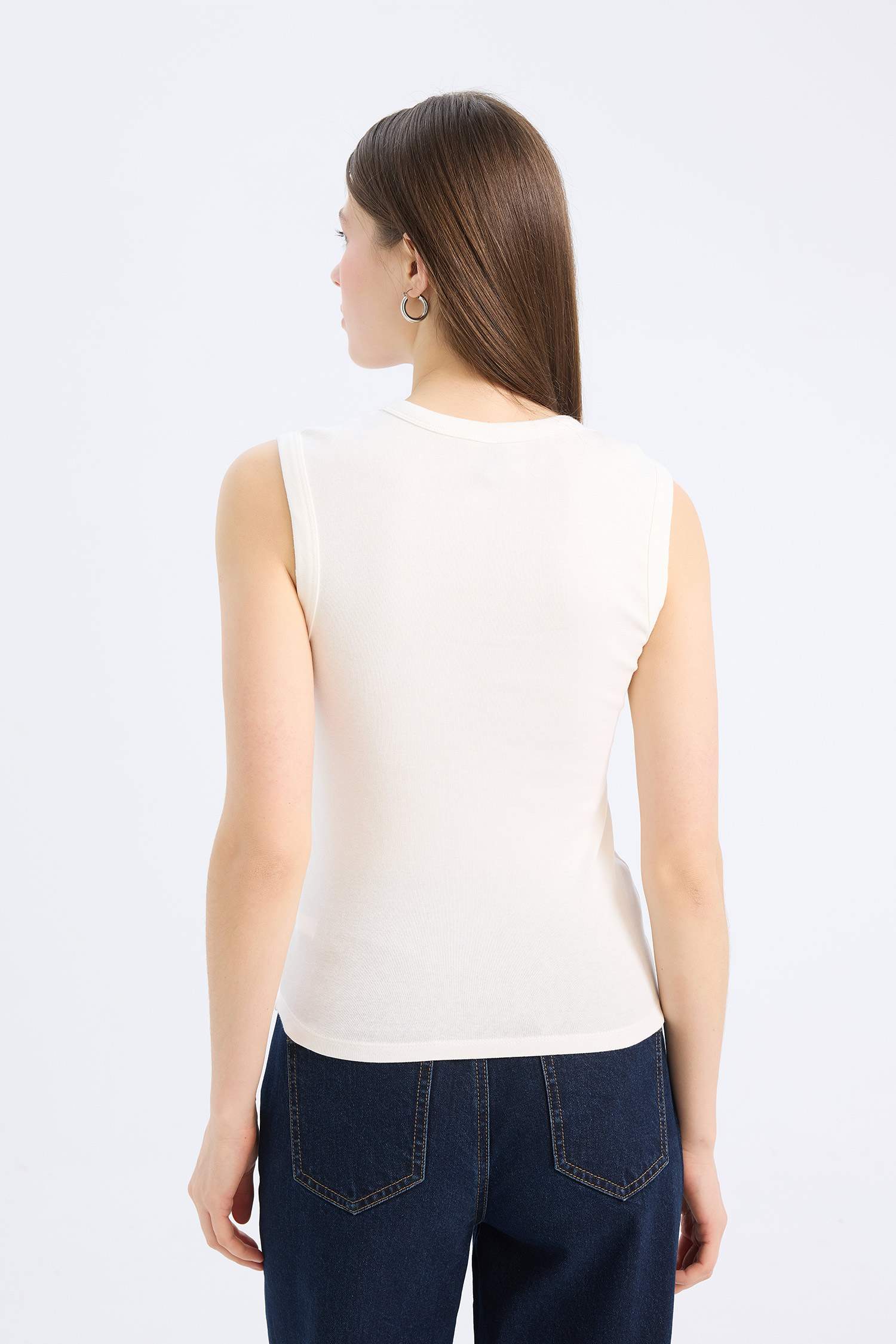 Slim Fit Dar Kesim V Yaka Ribana Atlet